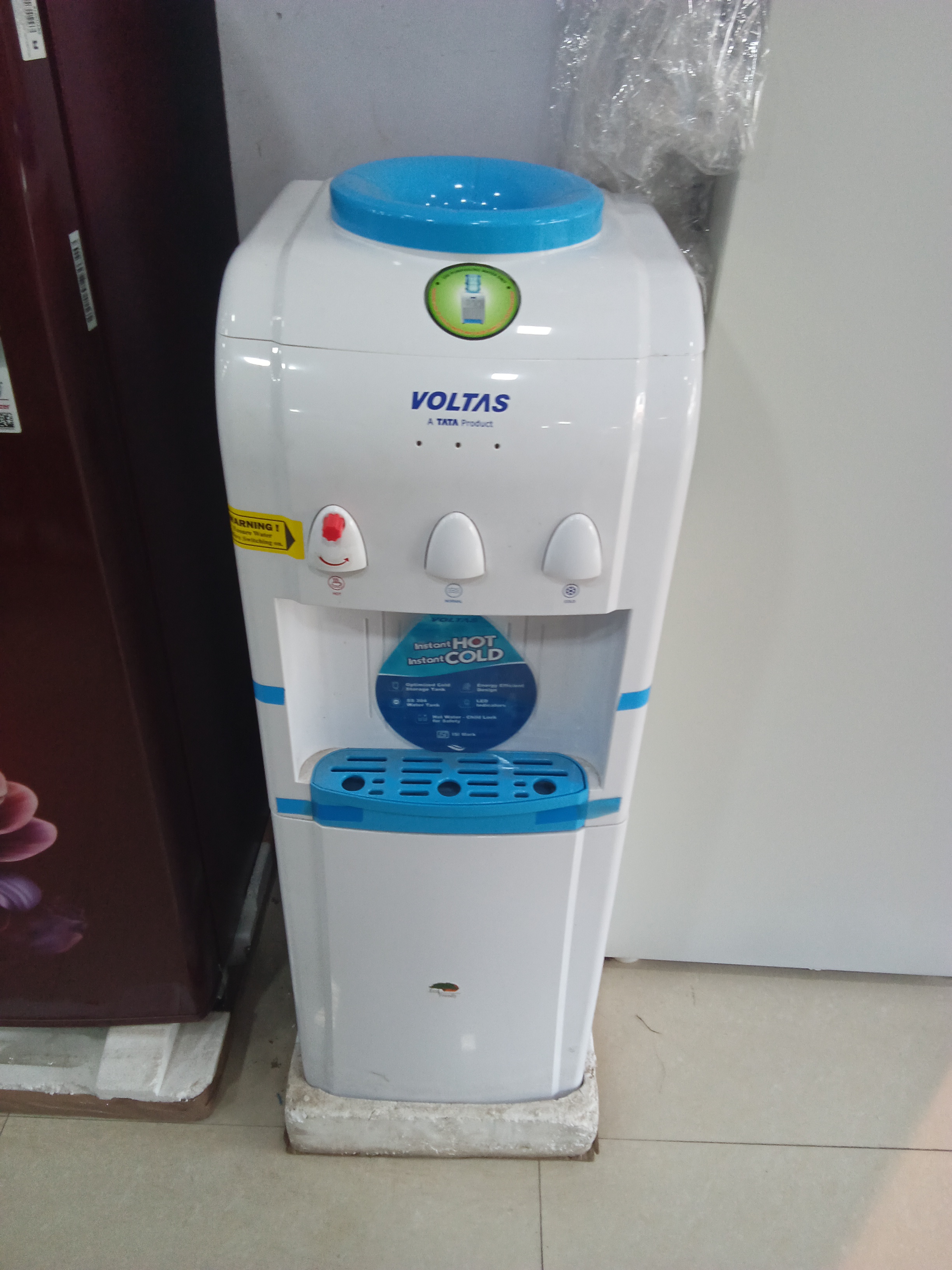 Voltas Water Dispenser view 2