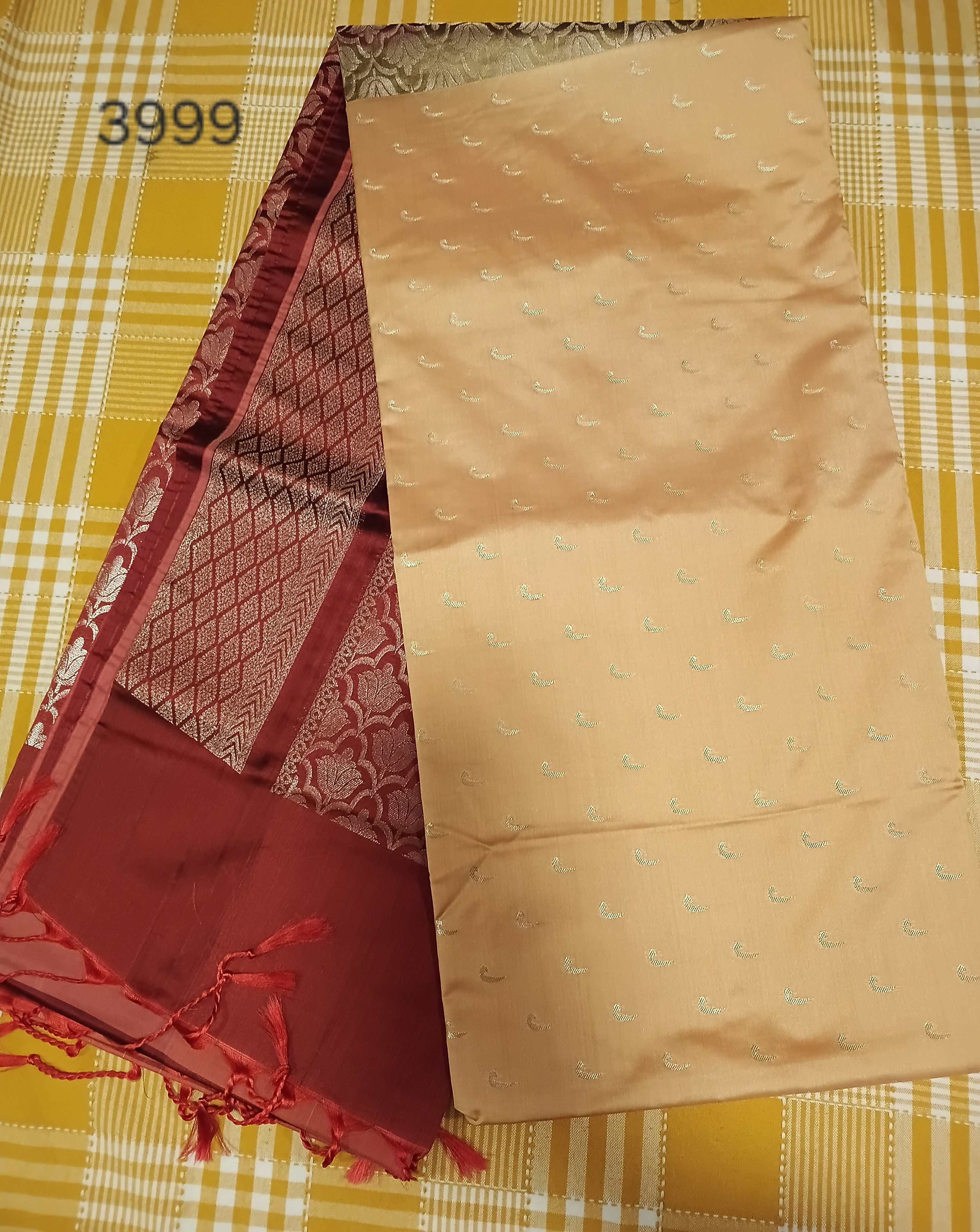 Semi Kanchi Saree 107 view 2