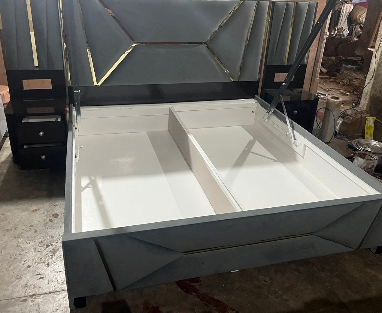 Premium Hydraulic Storage Bed view 2