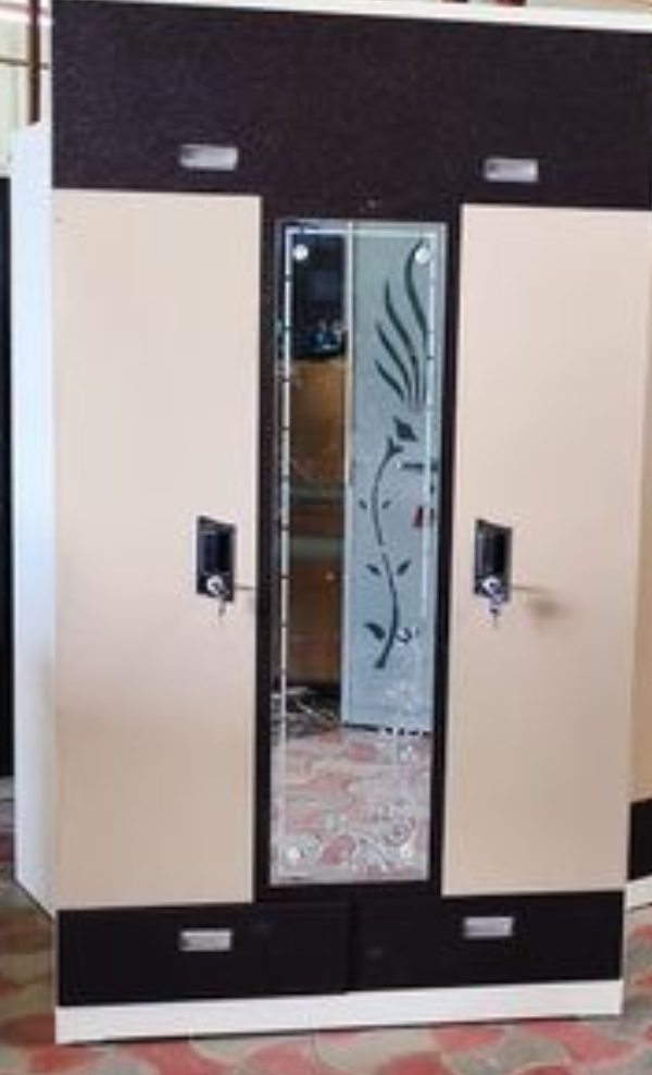Modern Wardrobe with Mirror view 2