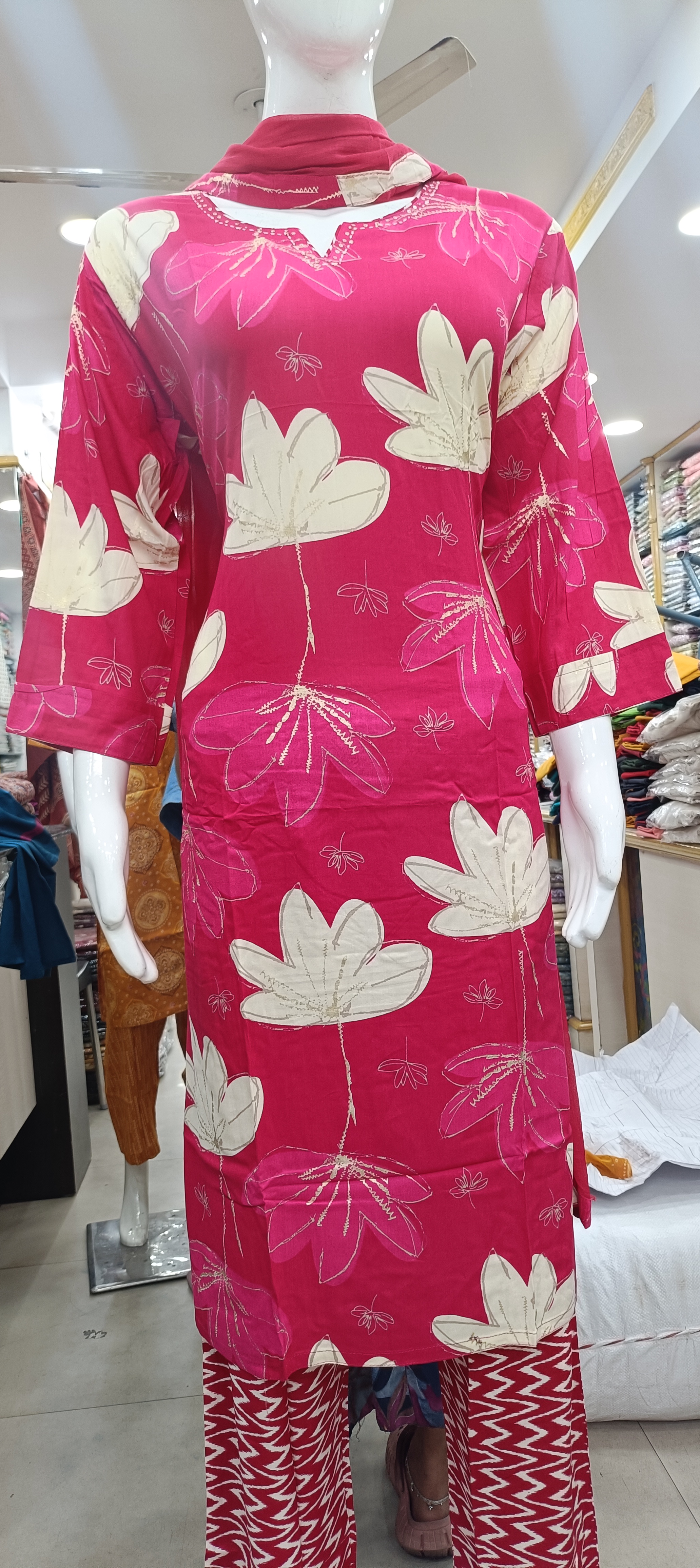 Floral Kurta Set view 2