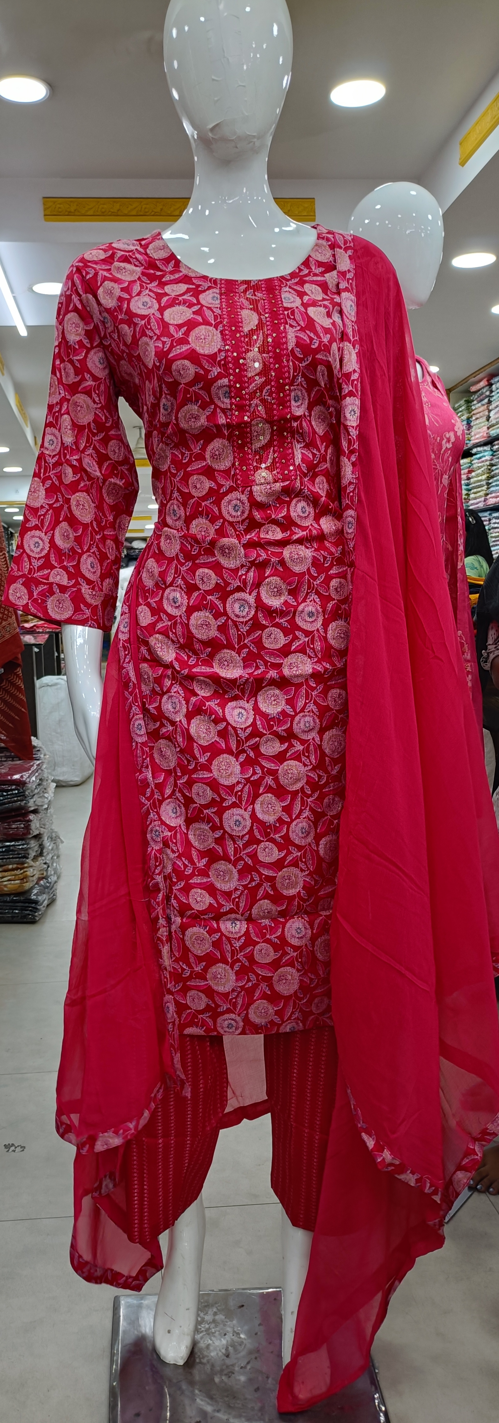 Elegant Kurta Pink Set view 2
