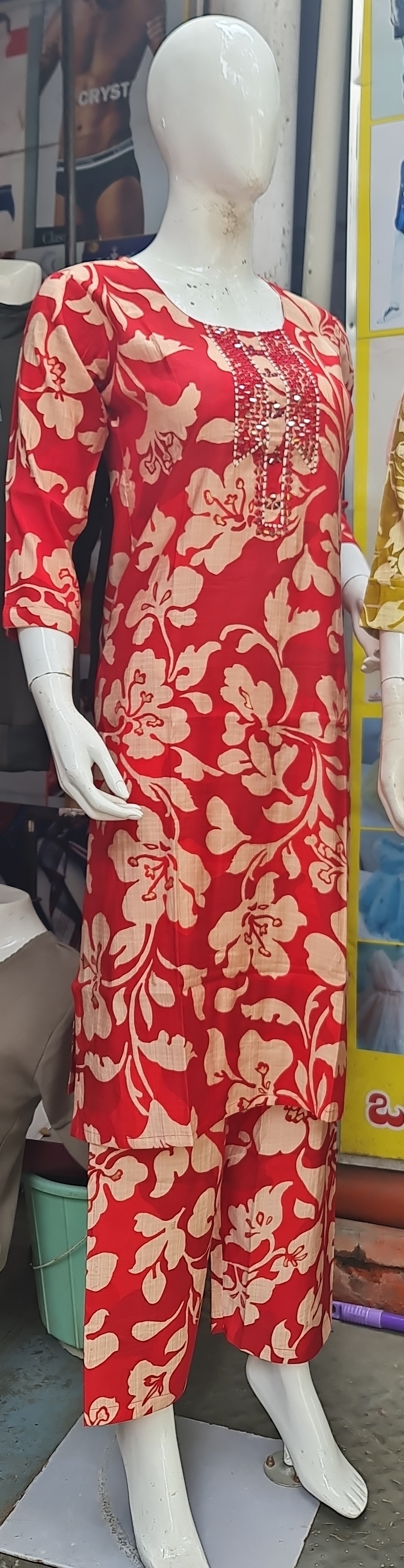 Floral Printed Kurta Set view 2