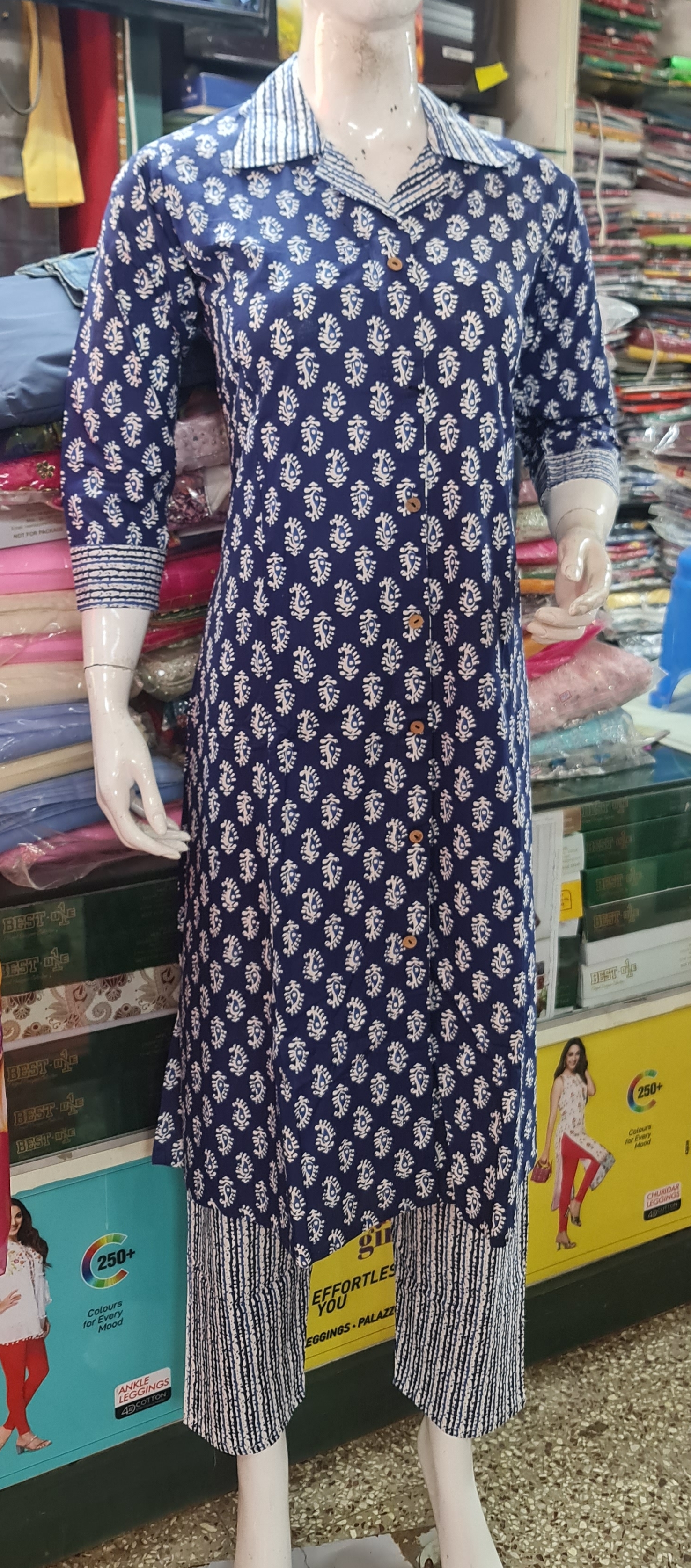 Printed Kurta Set view 2