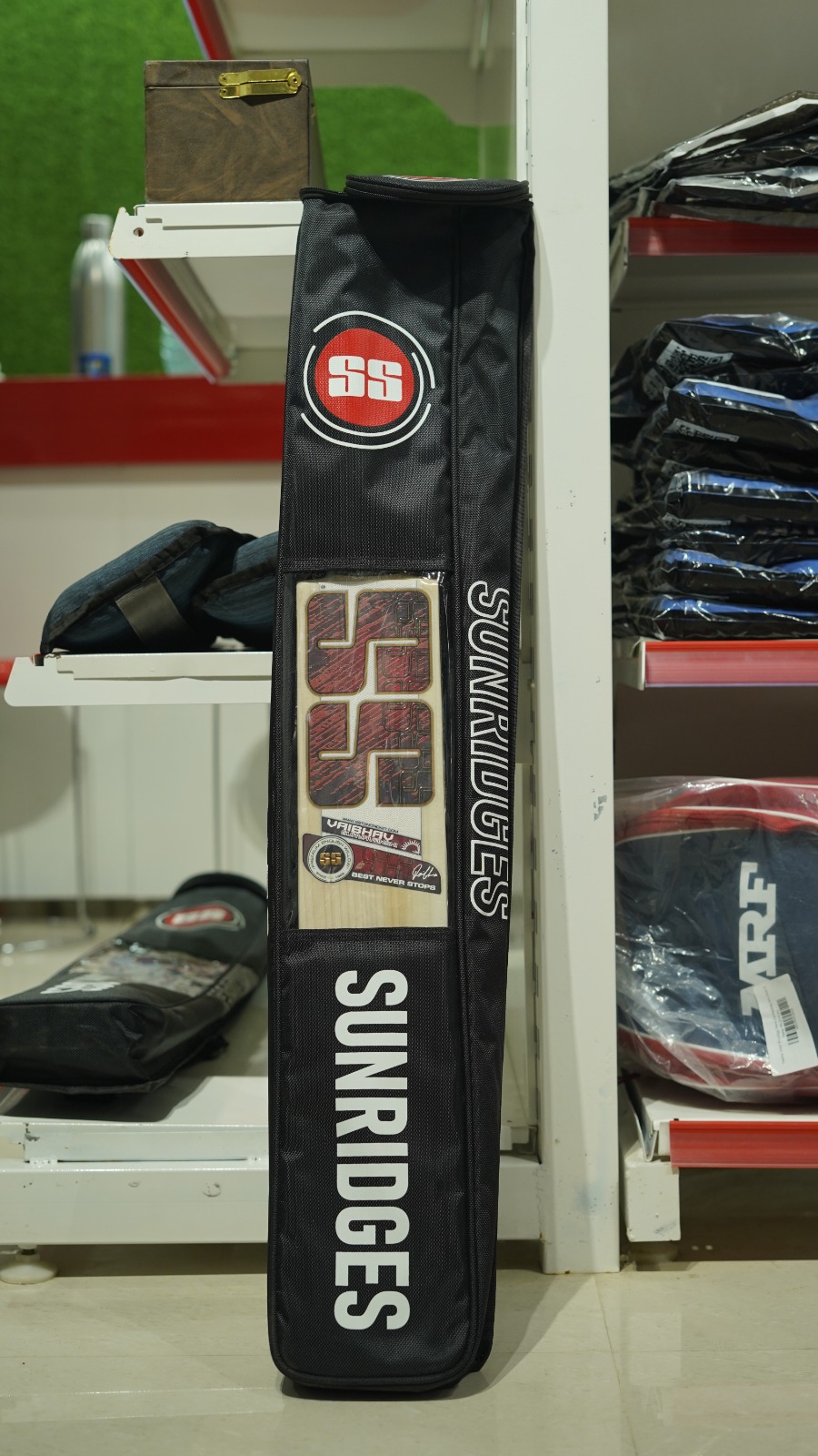SS Sunridges Cricket Bat Cover view 2
