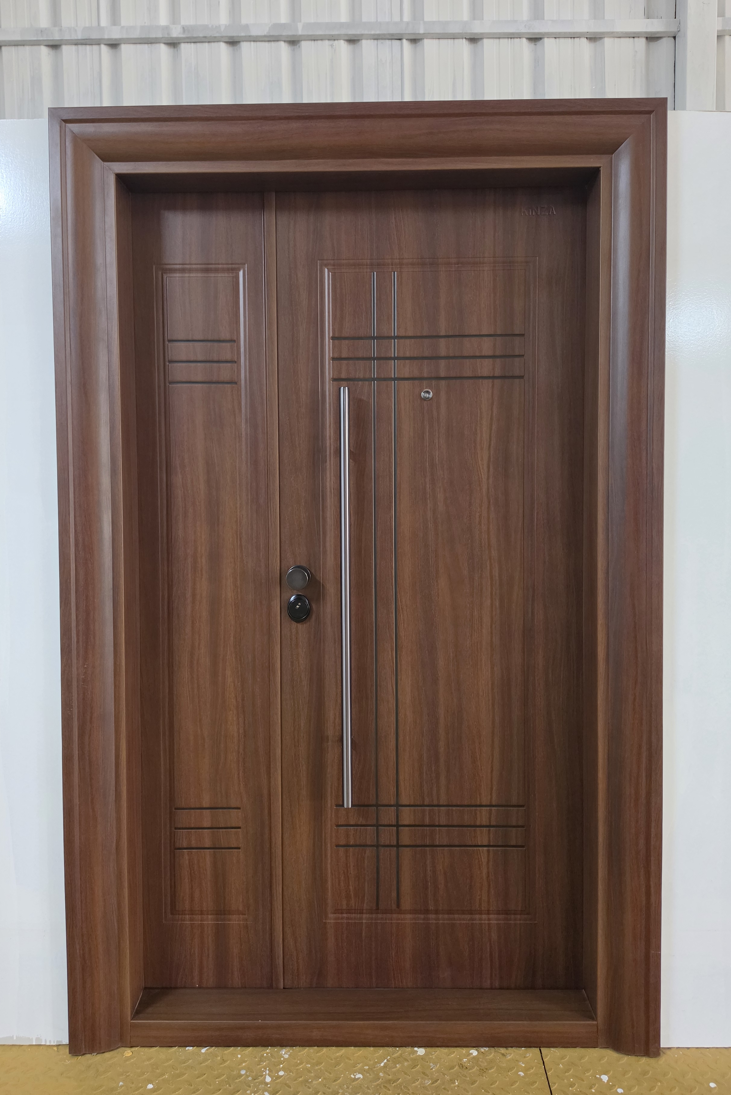 Kinza Steel Door Wood view 2