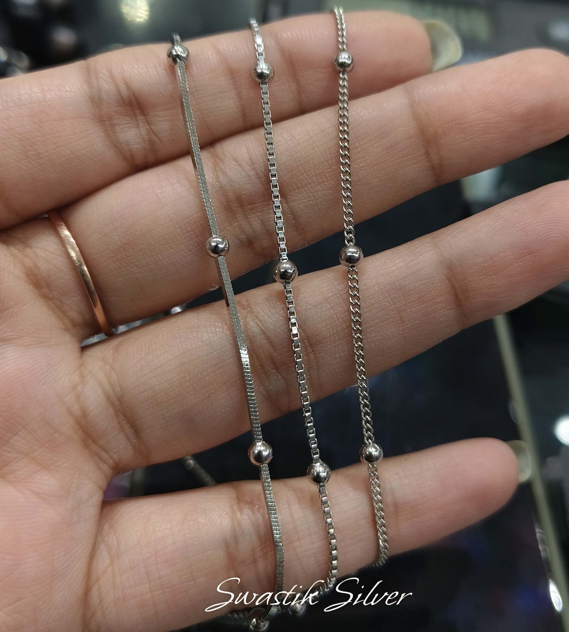 Rhodium Chains