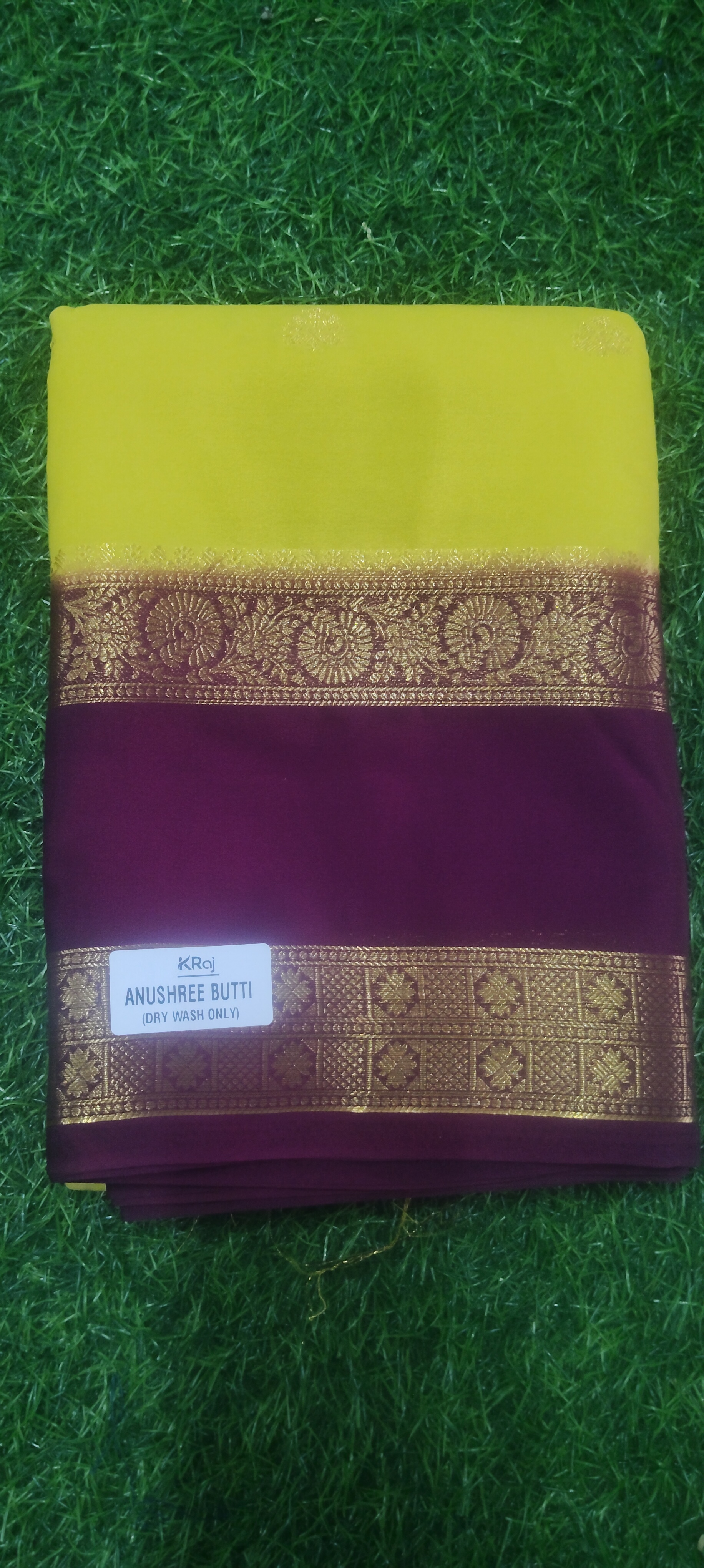 K Raj Anushree Butti Saree view 2