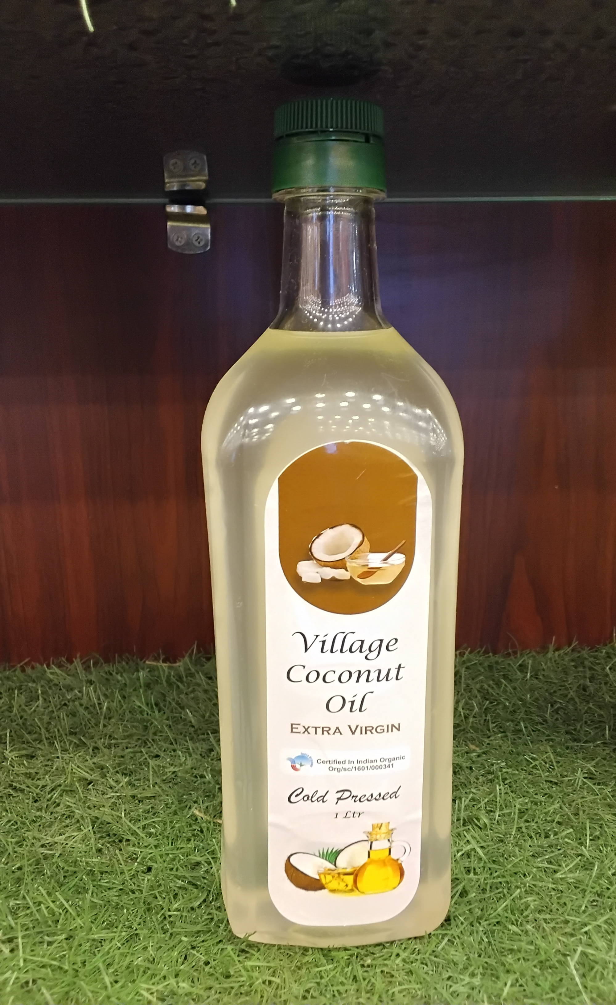 Village Coconut Oil Extra Virgin 1litre view 2