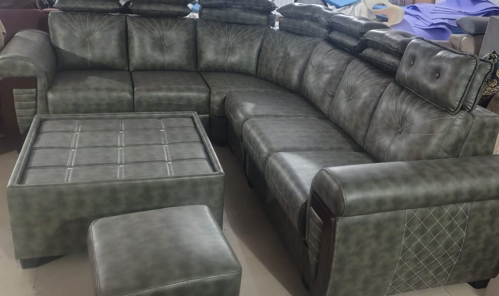 Luxurious Gray Sectional Sofa Set view 2