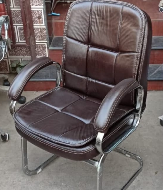 Executive Leather Office Chair view 2