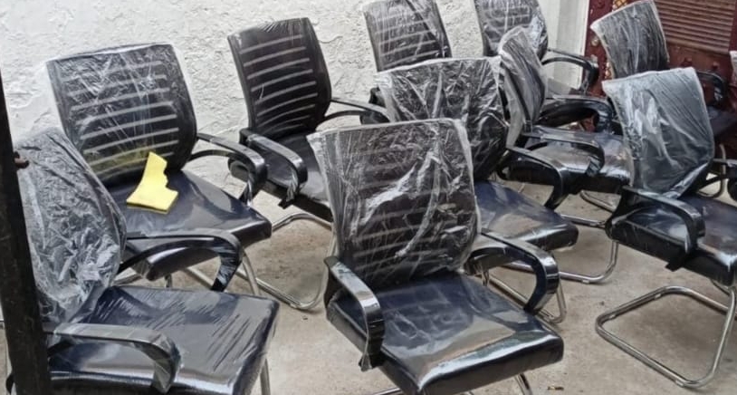 Sleek Black Office Chairs view 2