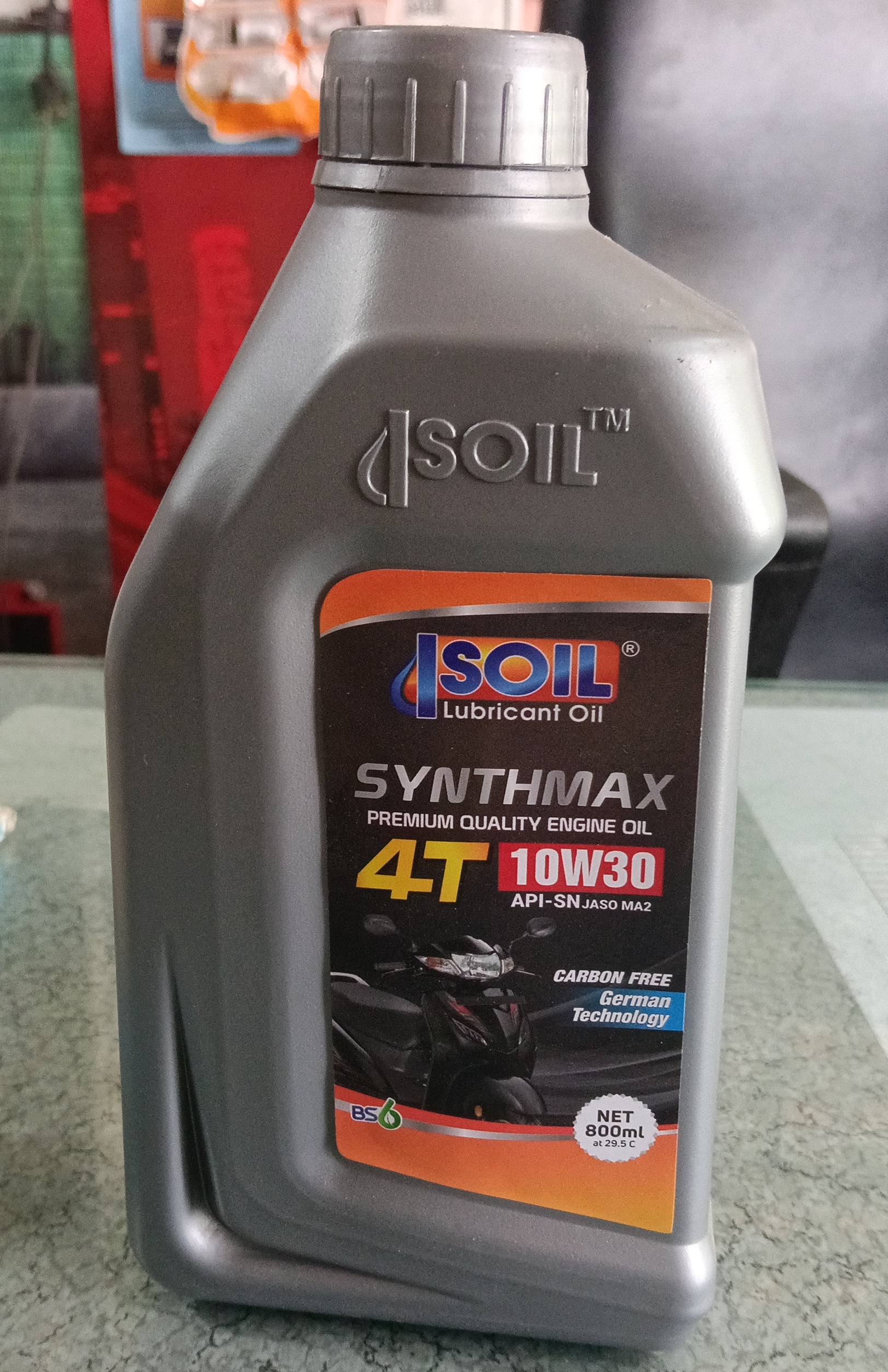 Soil Lubricant Oil Synthmax 10W30 view 2