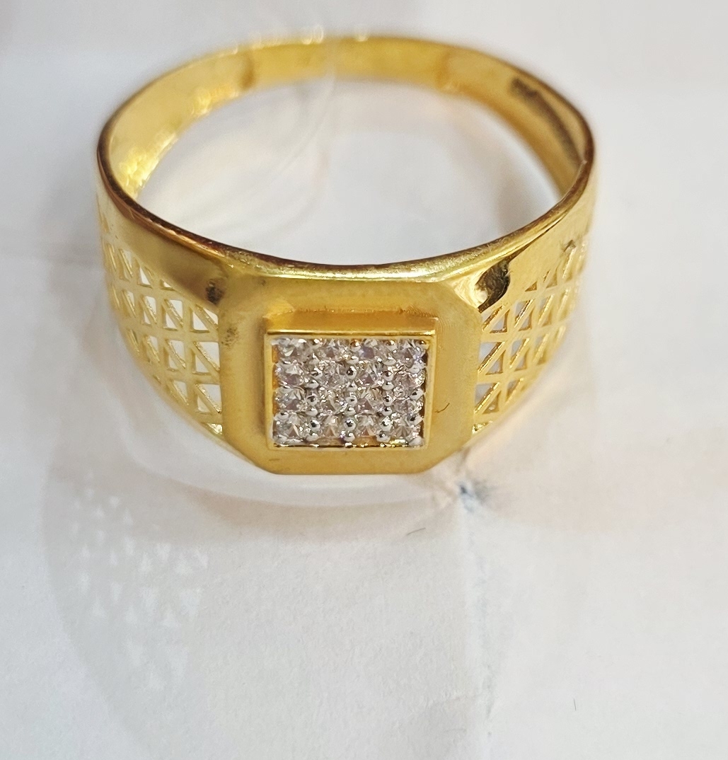 GENTS RING