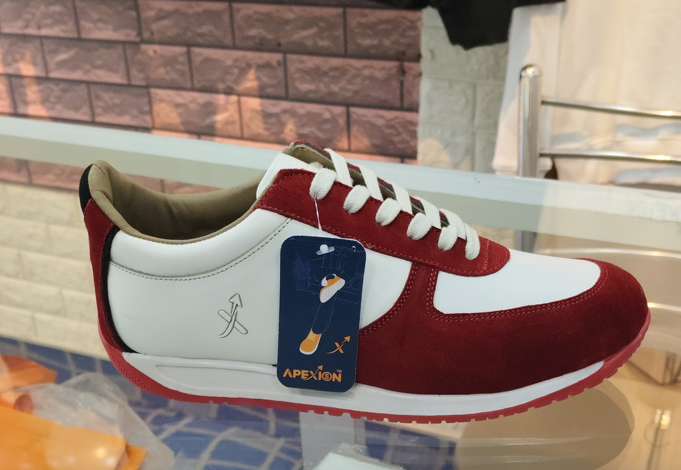 Apexion Sneaker view 2