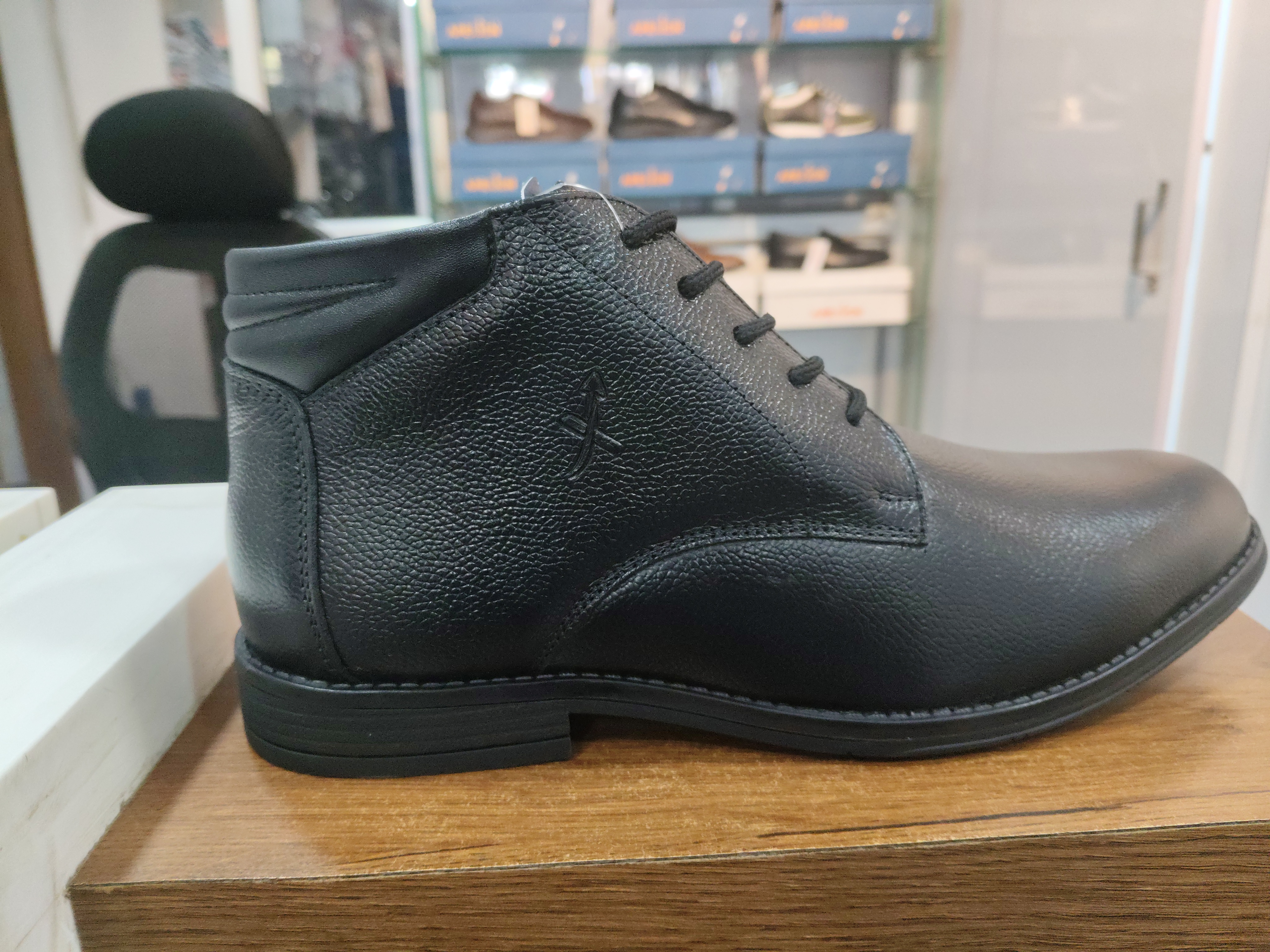 Mens Leather Dress Shoes view 3