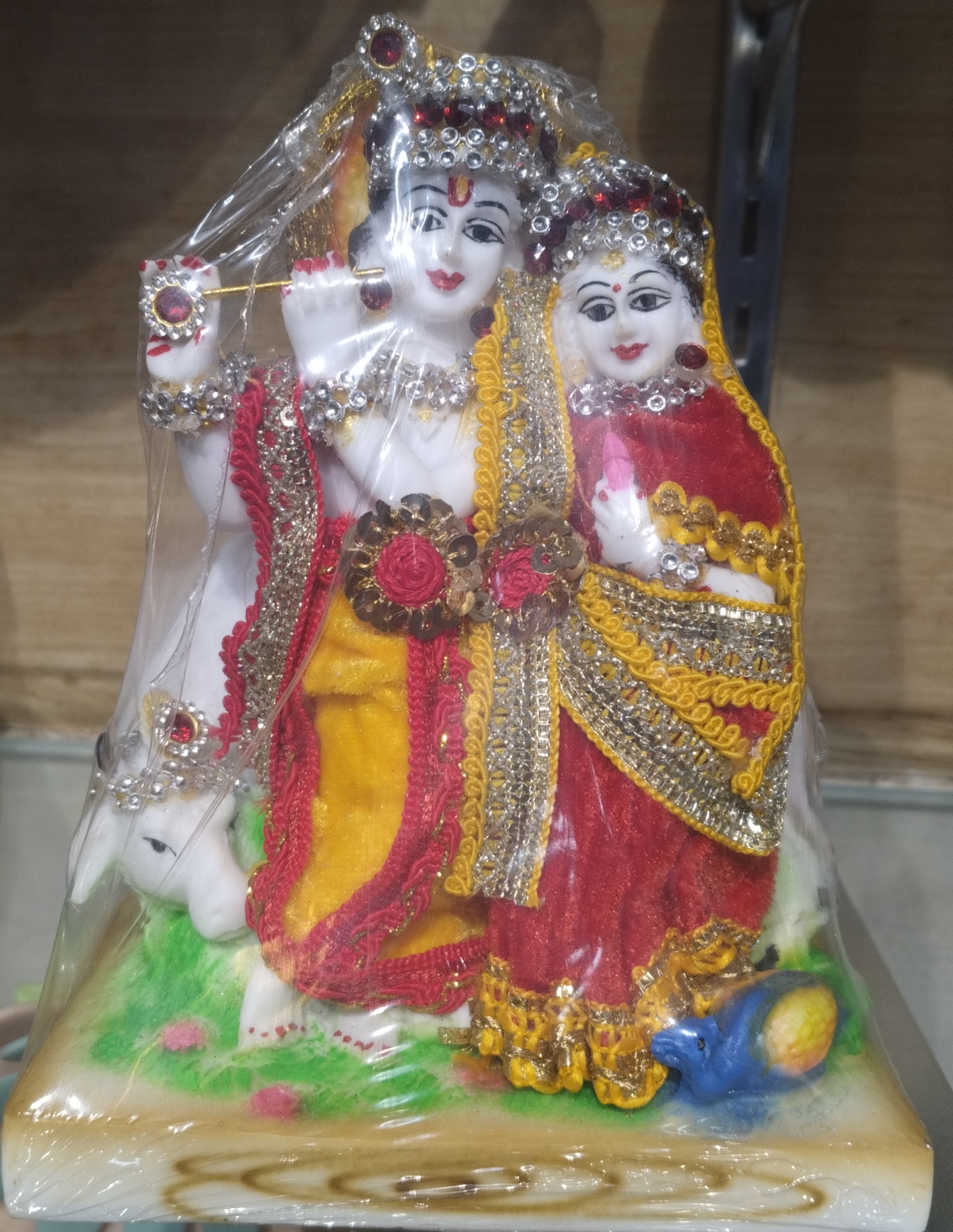 Radha Krishna Idol view 2