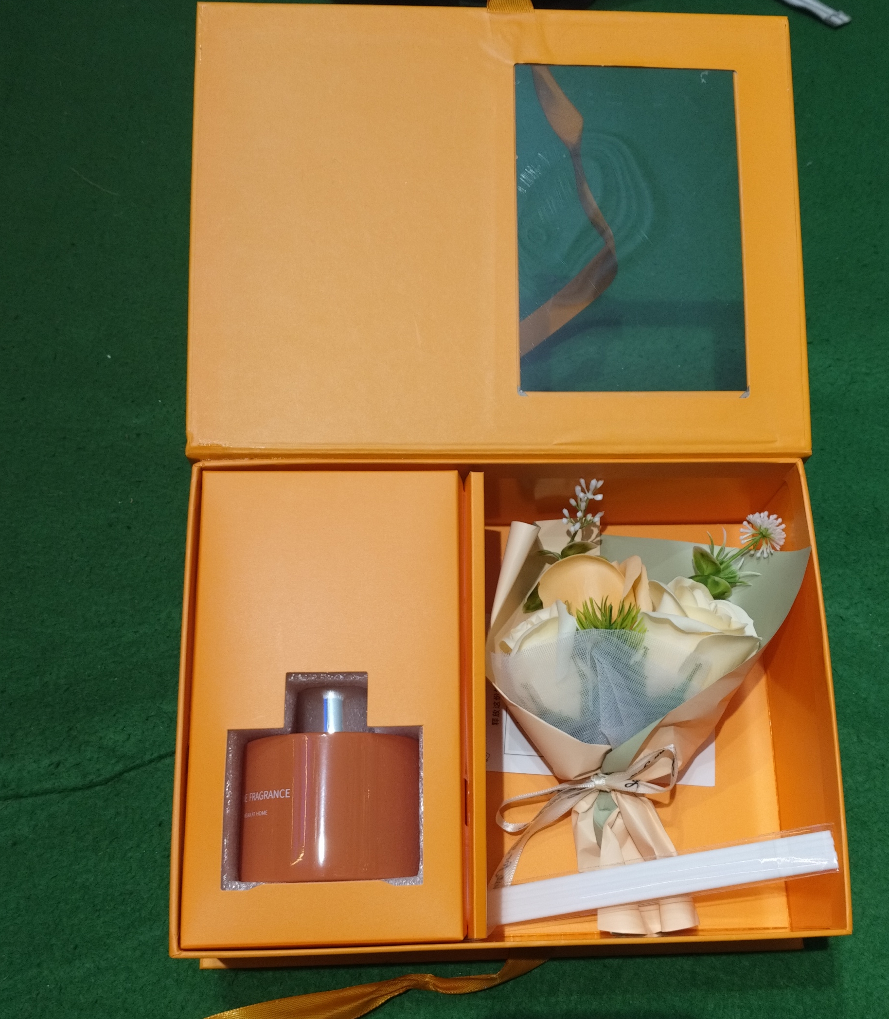 Fragrance Gift Set view 2