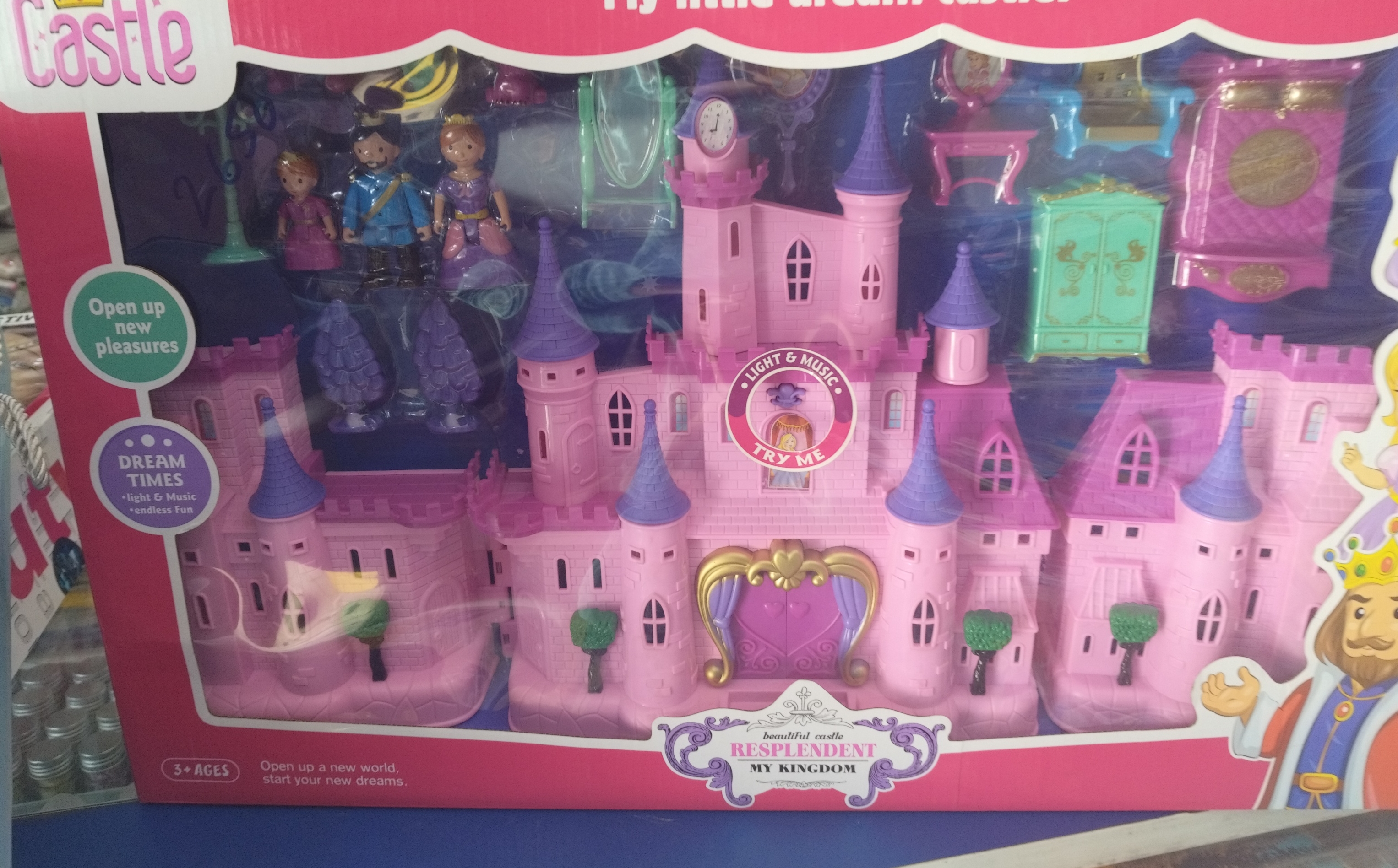 Resplendent My Kingdom Castle view 2