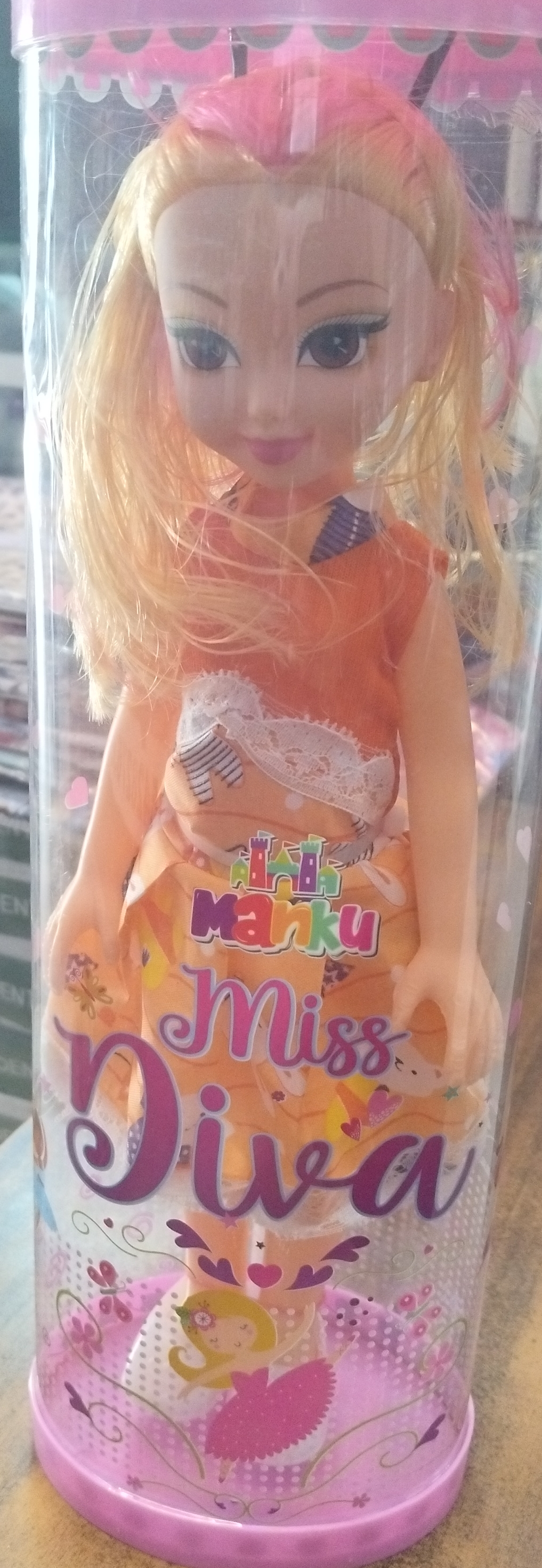 Manku Miss Diva Doll view 2