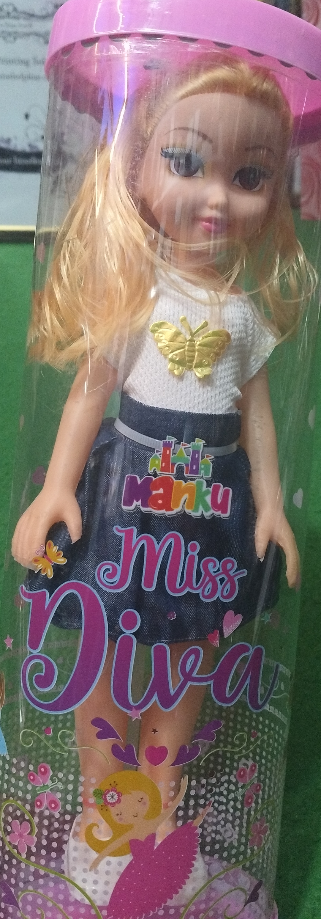 Miss Diva Doll view 2