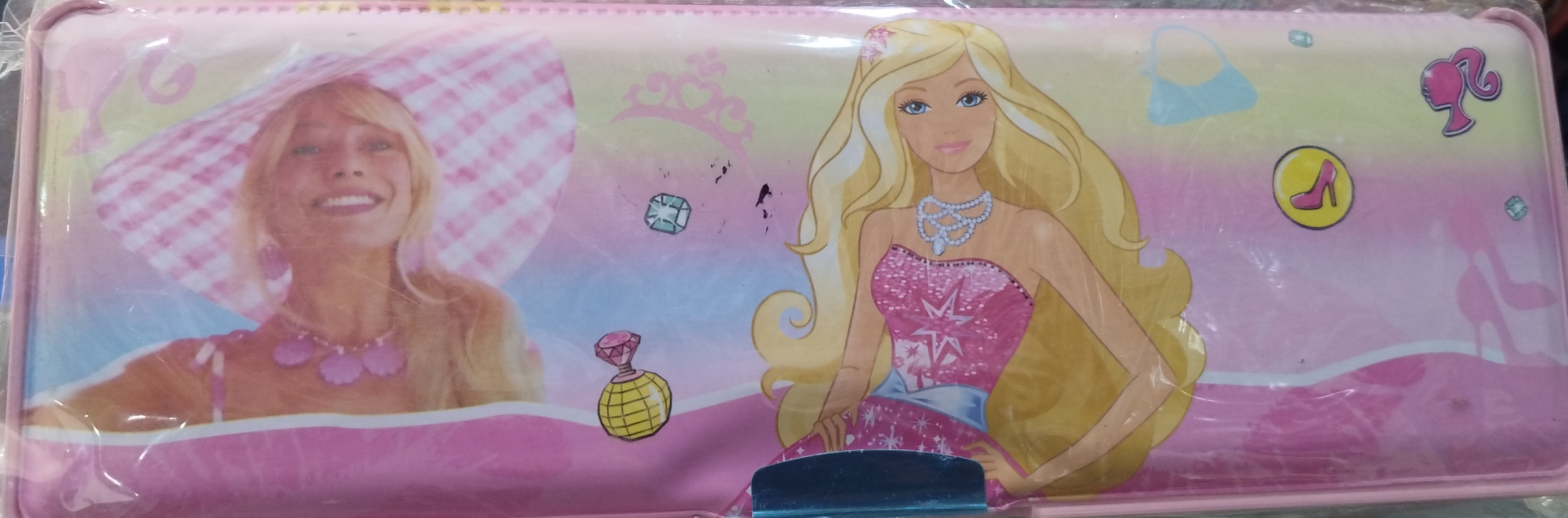 Barbie Pencil Pouch☝️ view 2