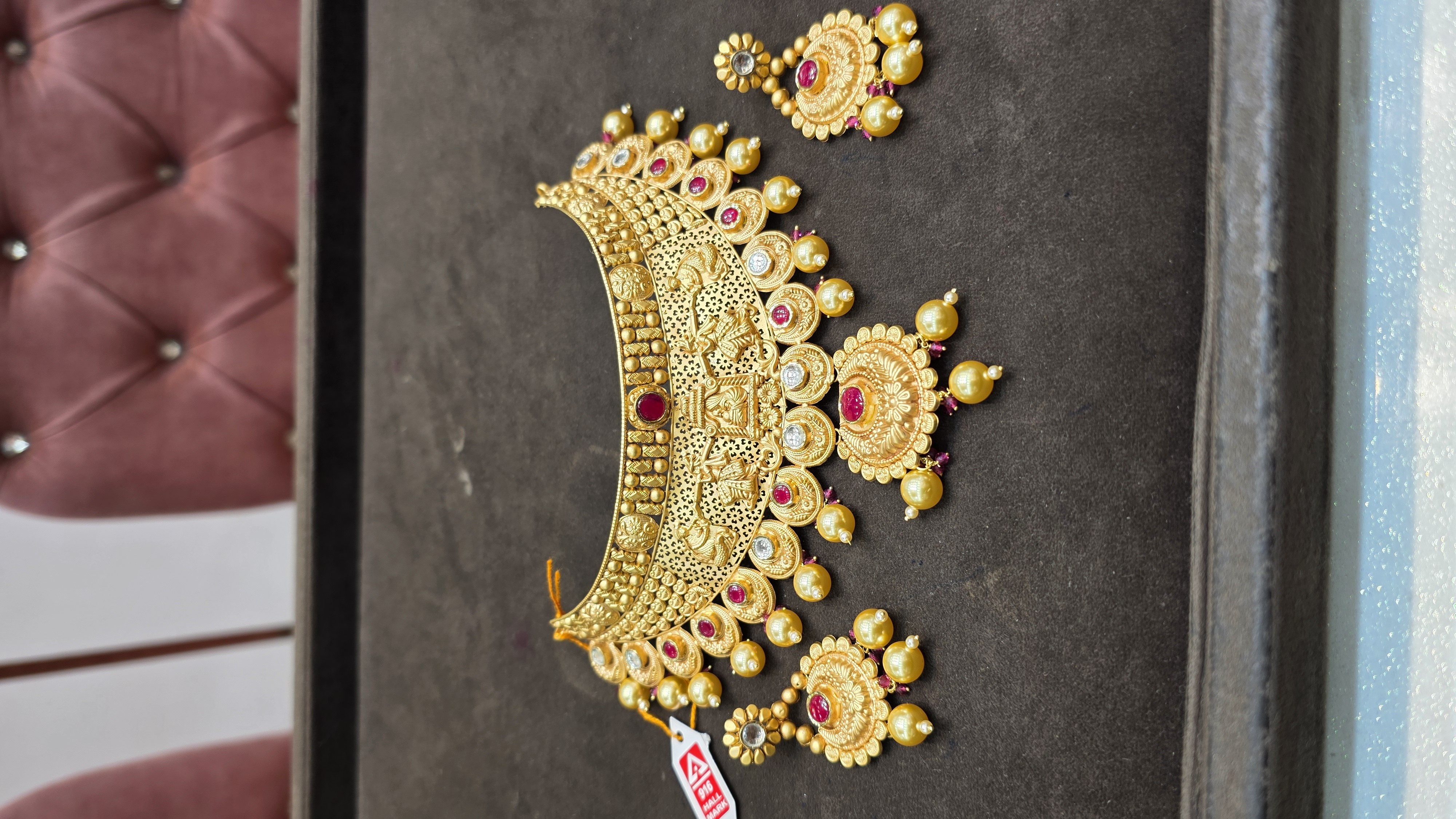 Traditional Gold Necklace Set. view 2