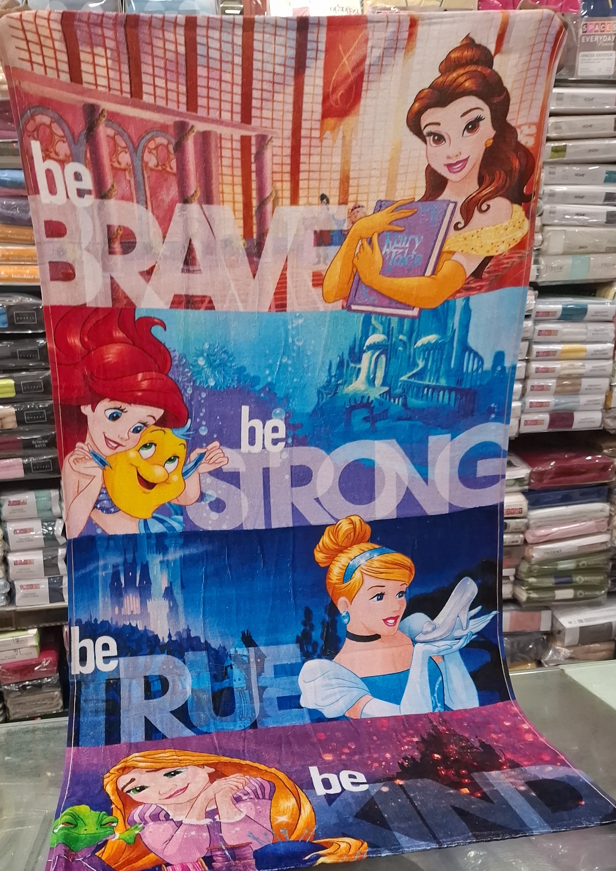 Disney Princess Kids Towel view 2