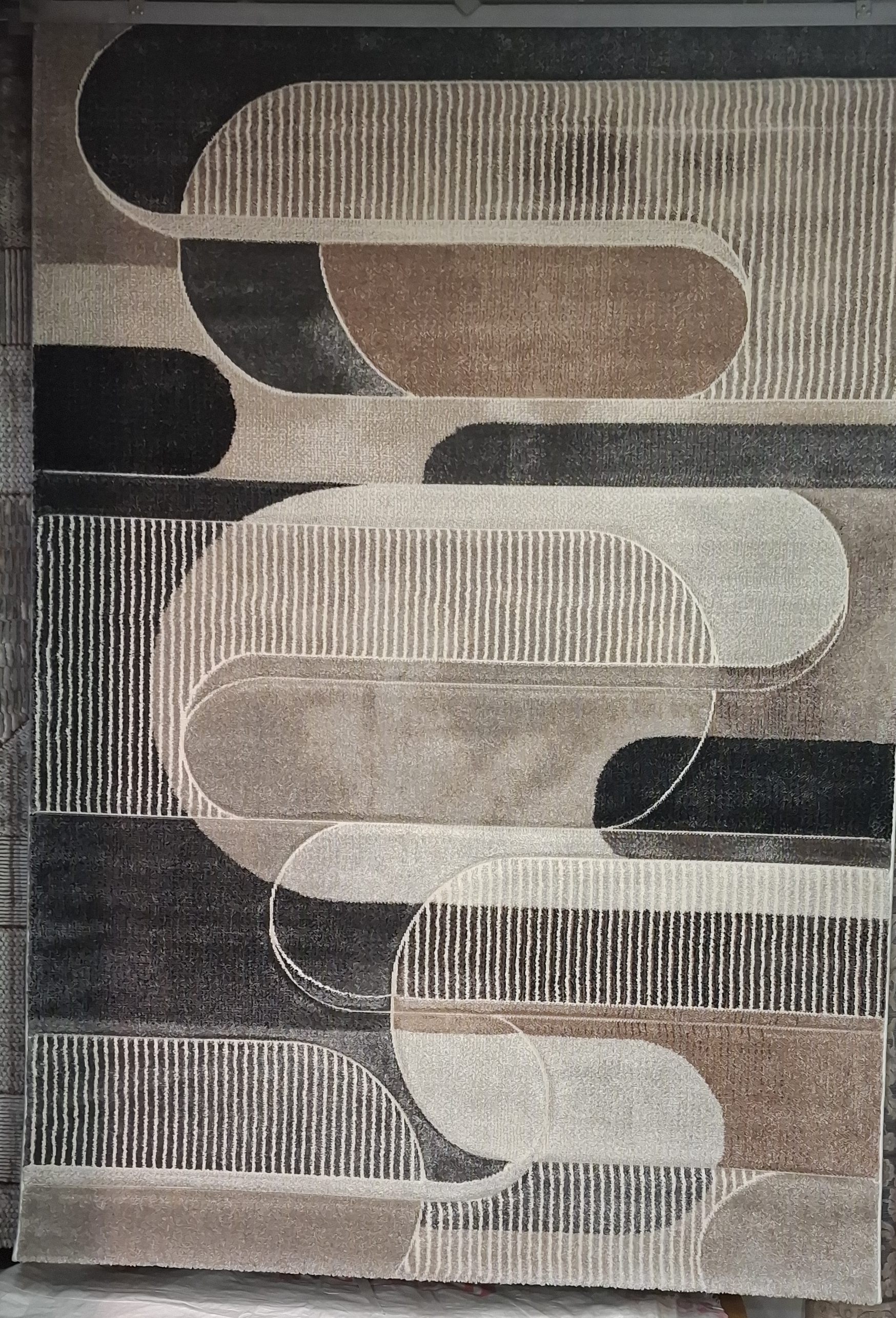Geometric Pattern Rug view 2