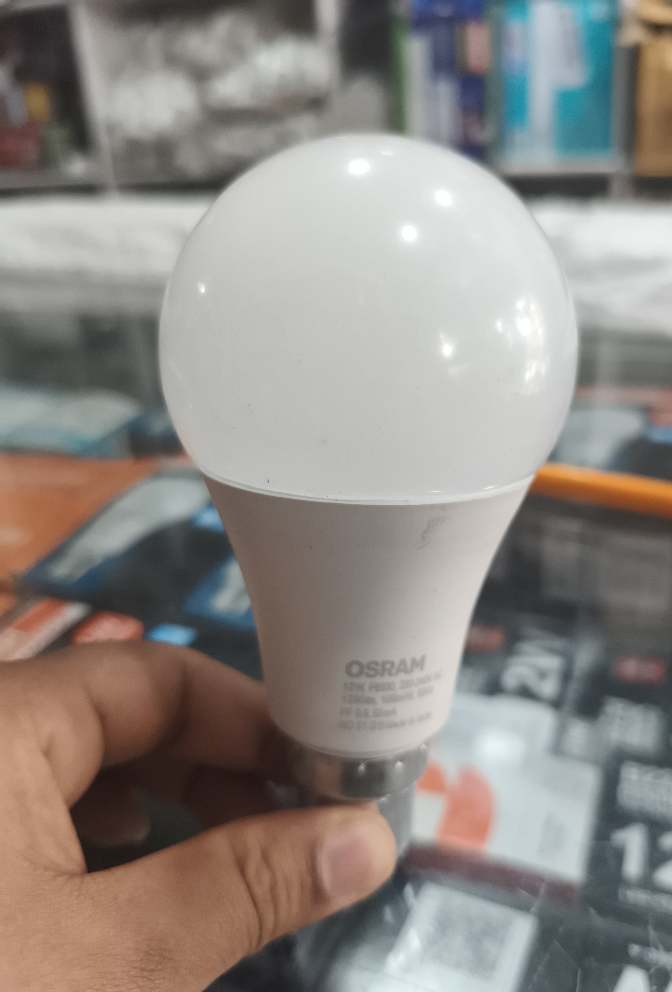 OSRAM LED Bulb view 2