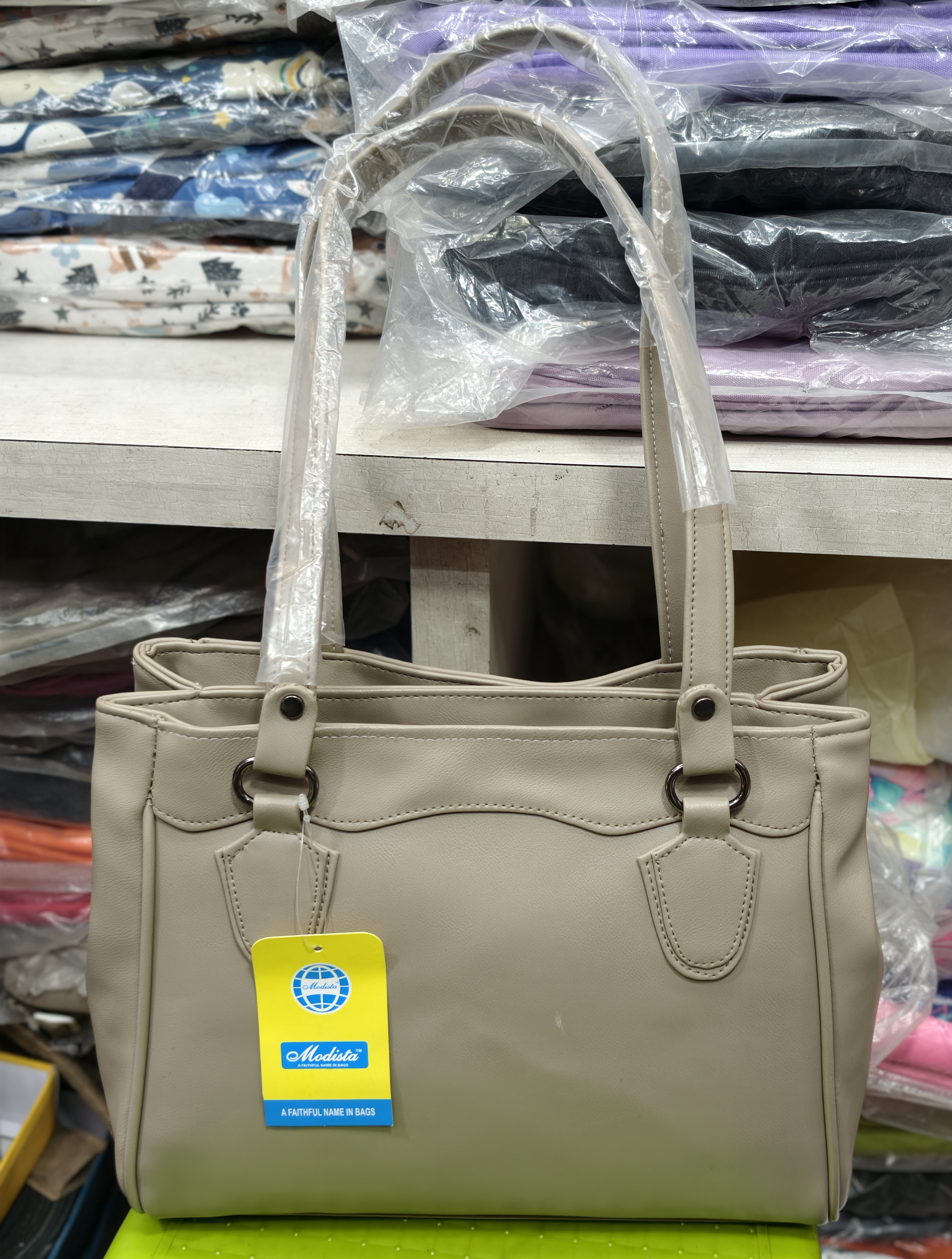 Modista Handbag view 2