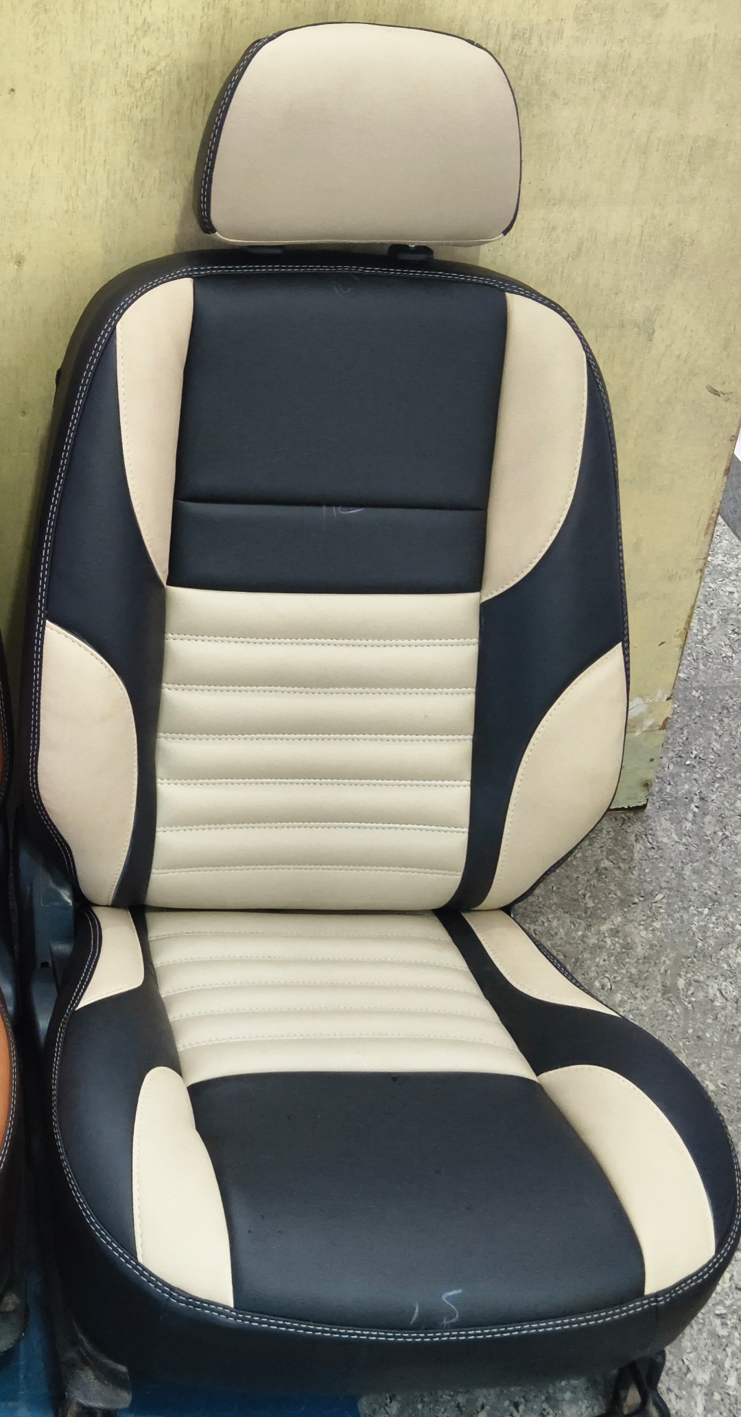Dual-Tone Car Seat view 2