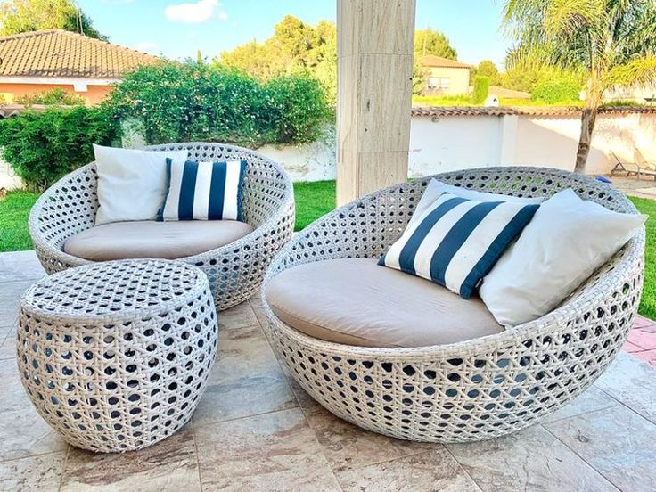 Woven Lounge Chair Set