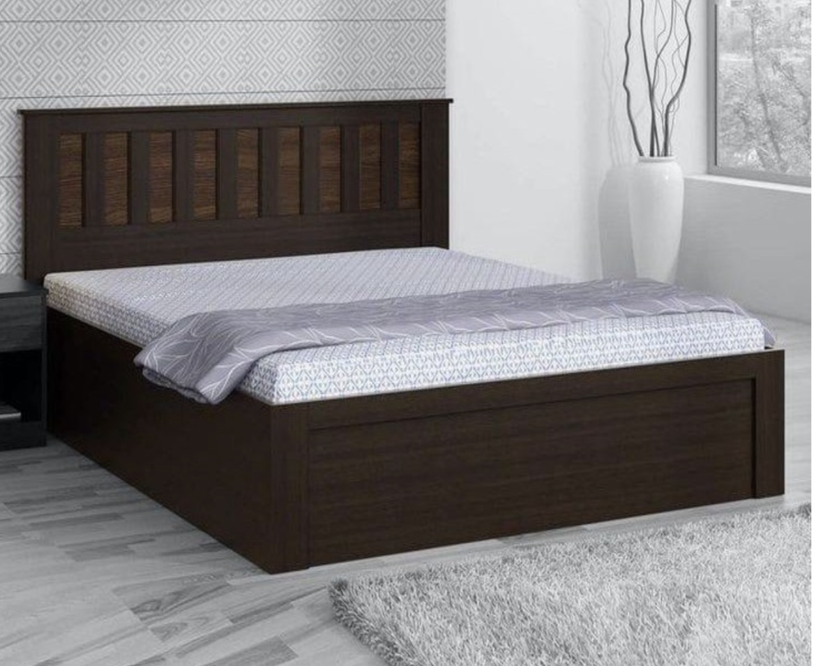 Classic Wood Bed Cheo view 2