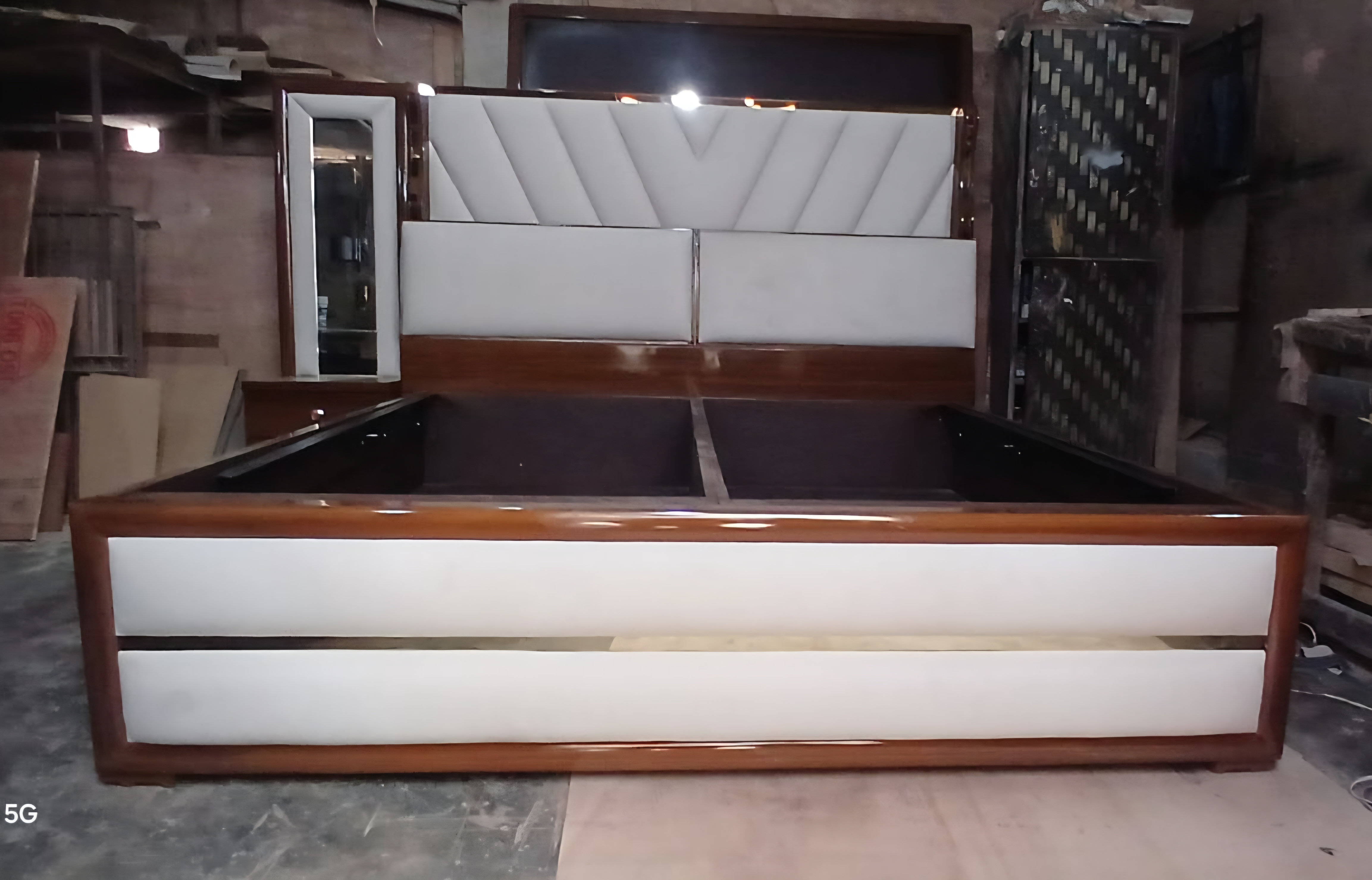 Stylish Wooden Bed Encure view 2