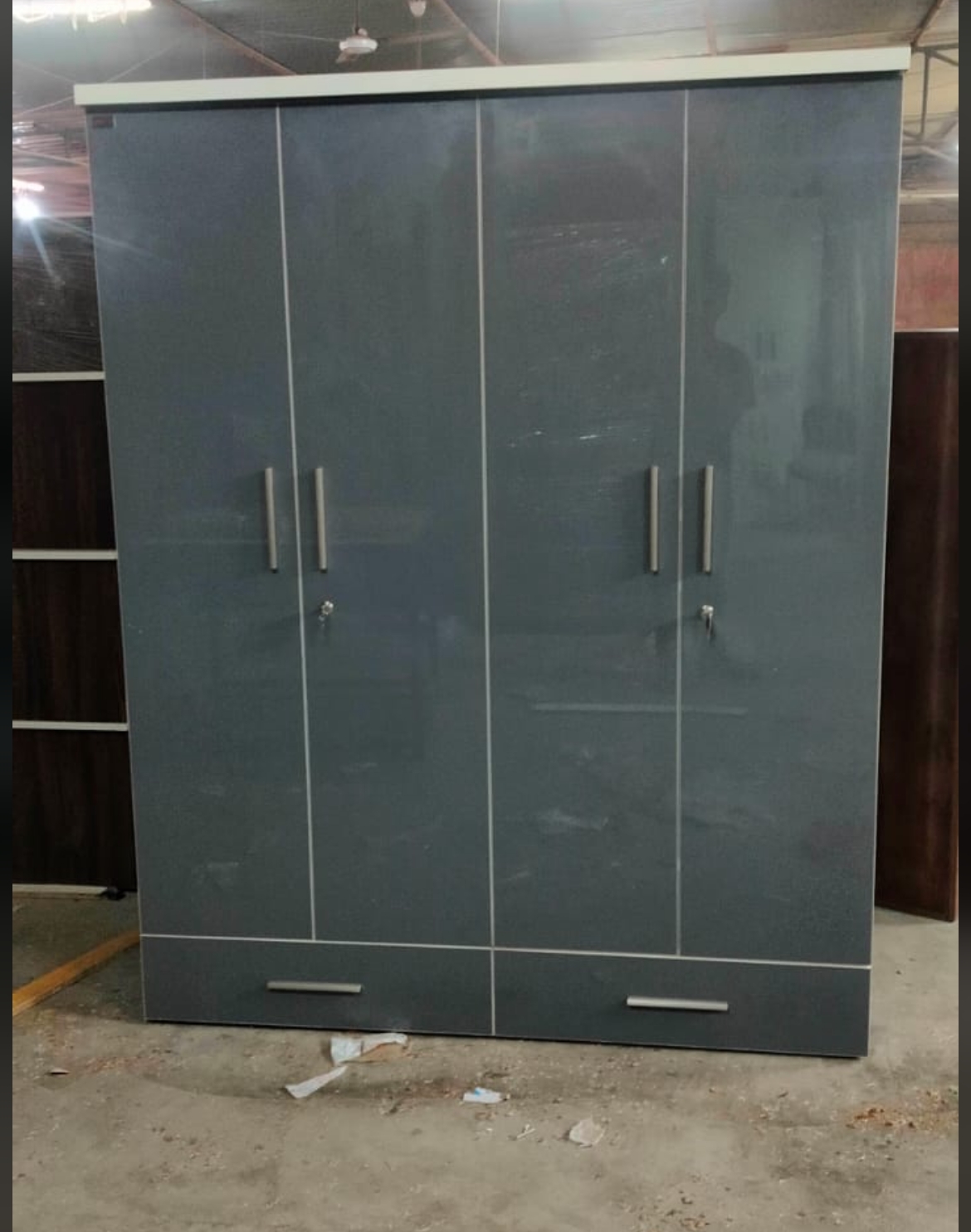 Elegant Wardrobe Unit view 2
