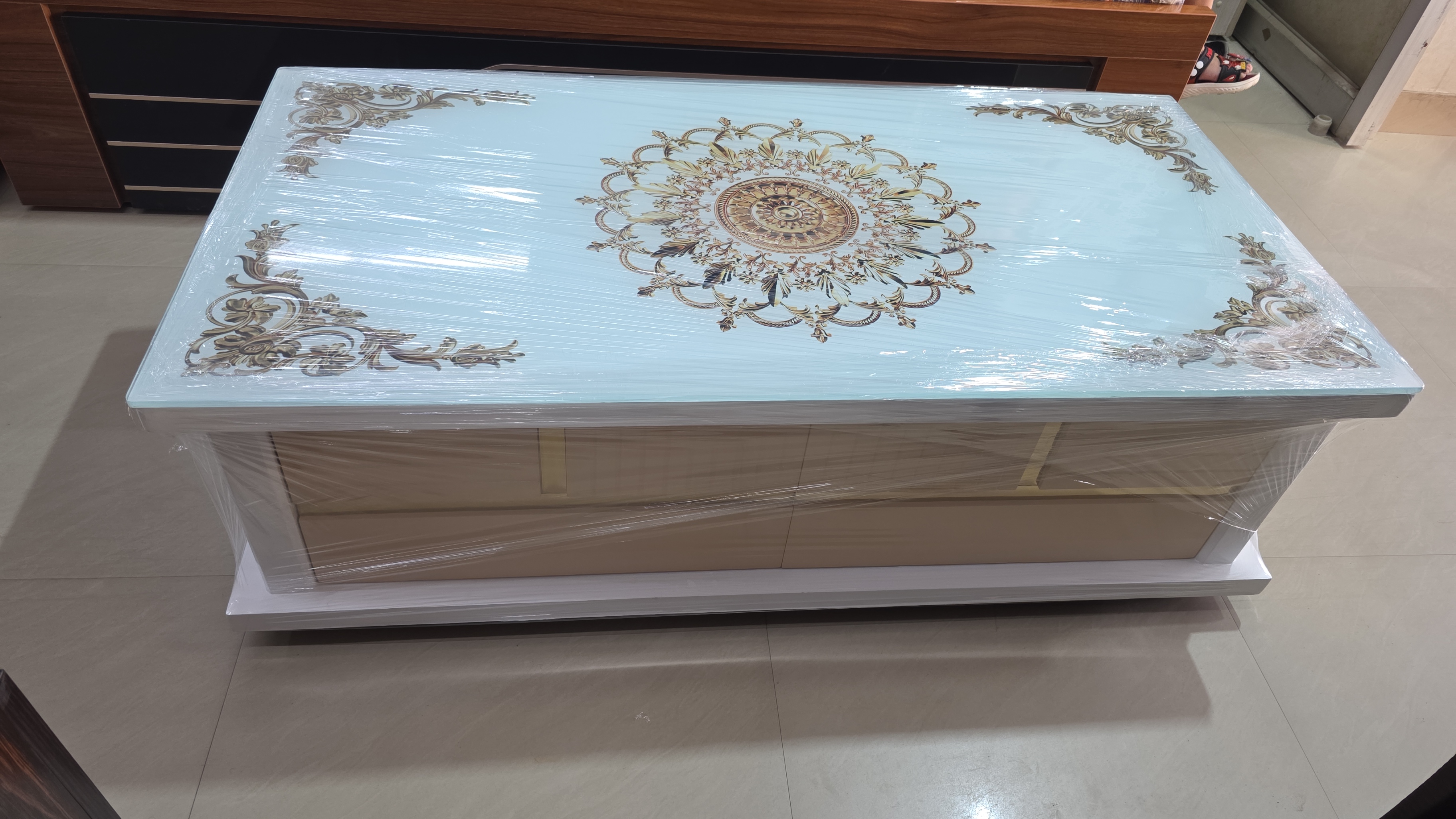 Elegant Center Table view 2