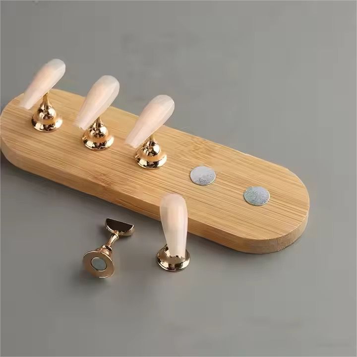Nail Art Stand view 2