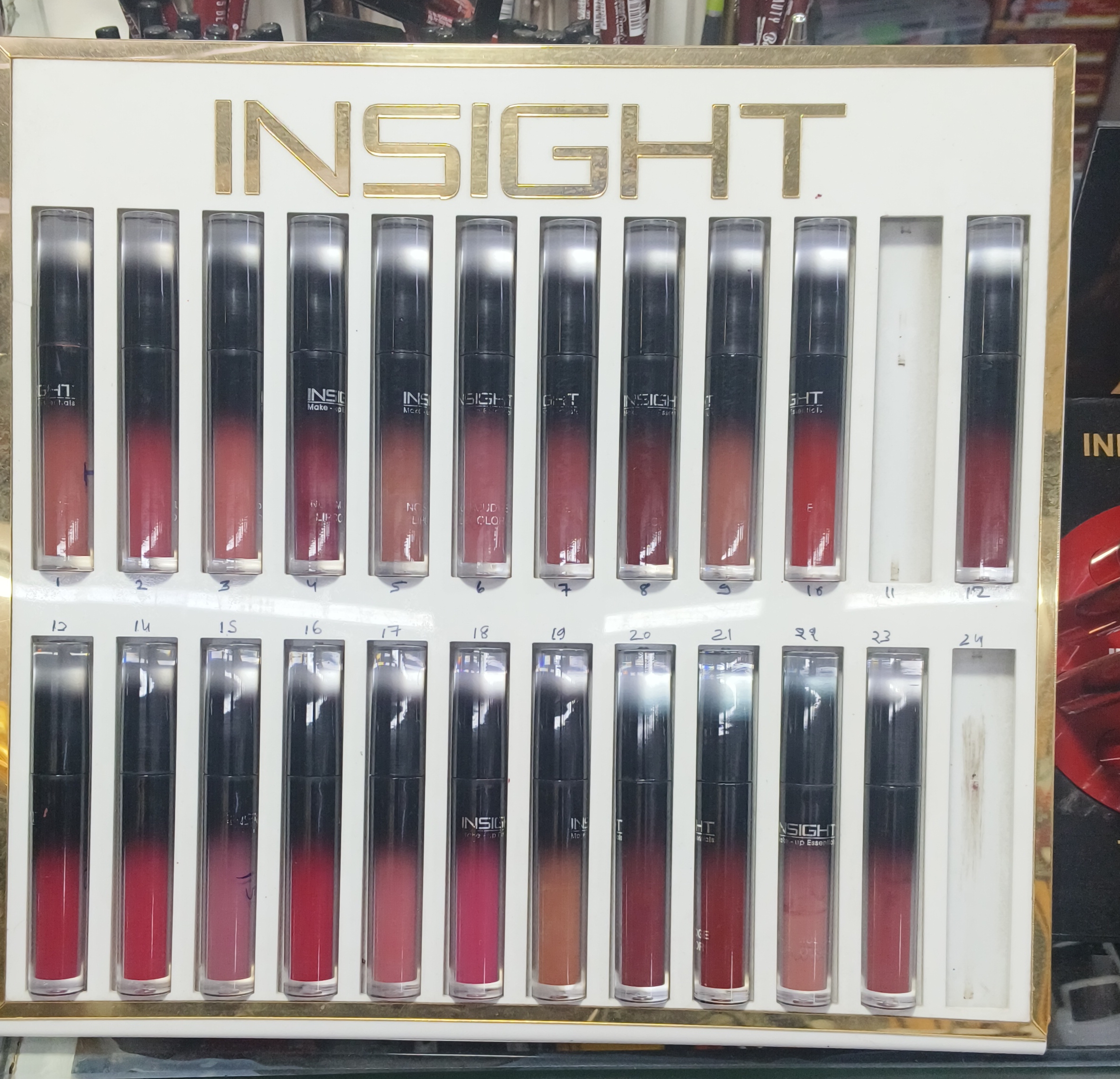 Insight Lip Gloss view 2