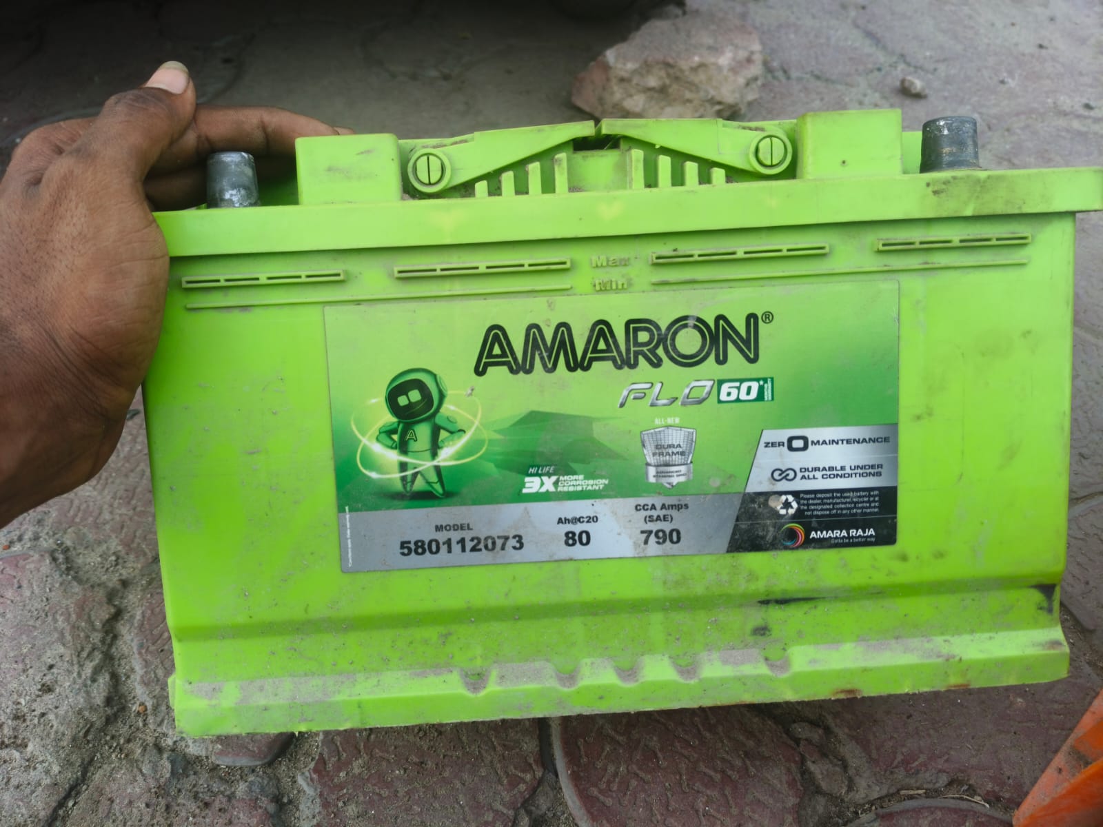 Amaron FLO Car Battery view 2