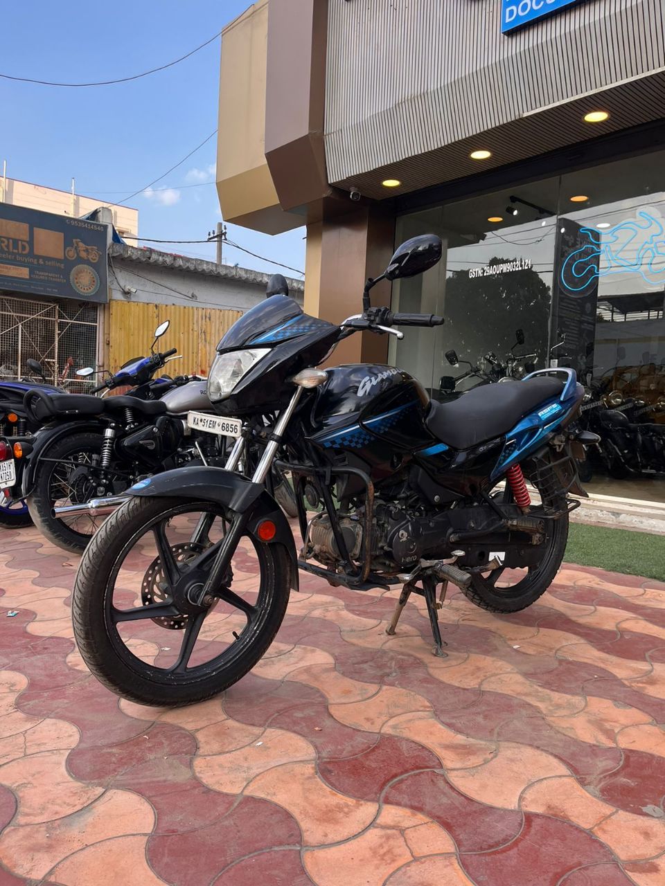 Hero Glamour/2015 Model view 3