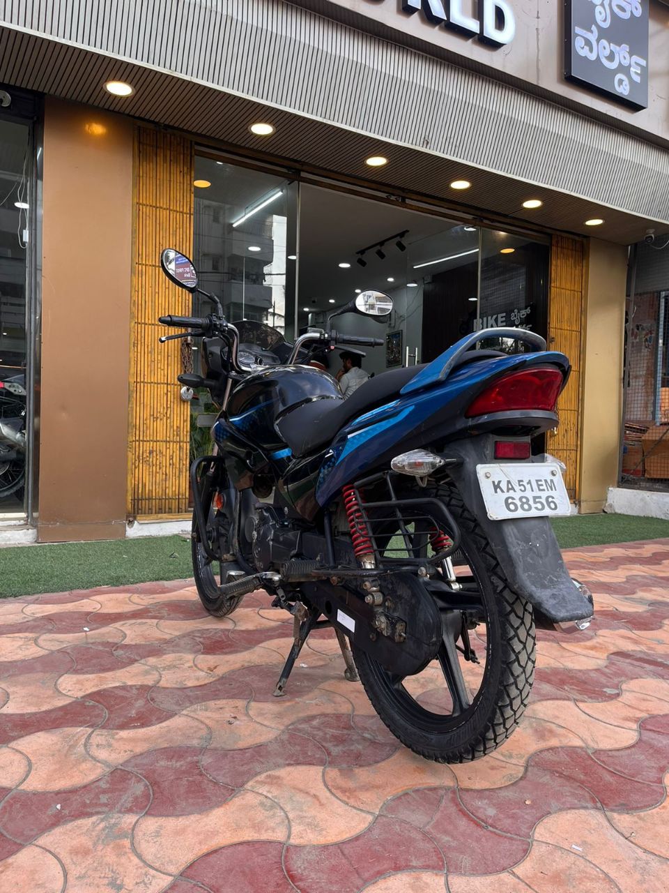 Hero Glamour/2015 Model view 8