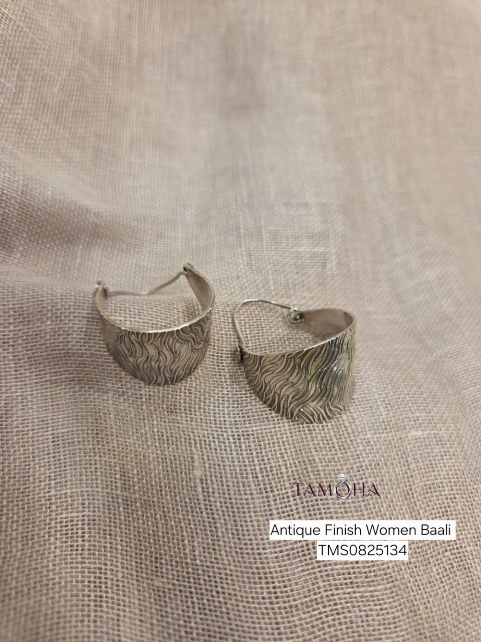 Antique Finish Women Baali