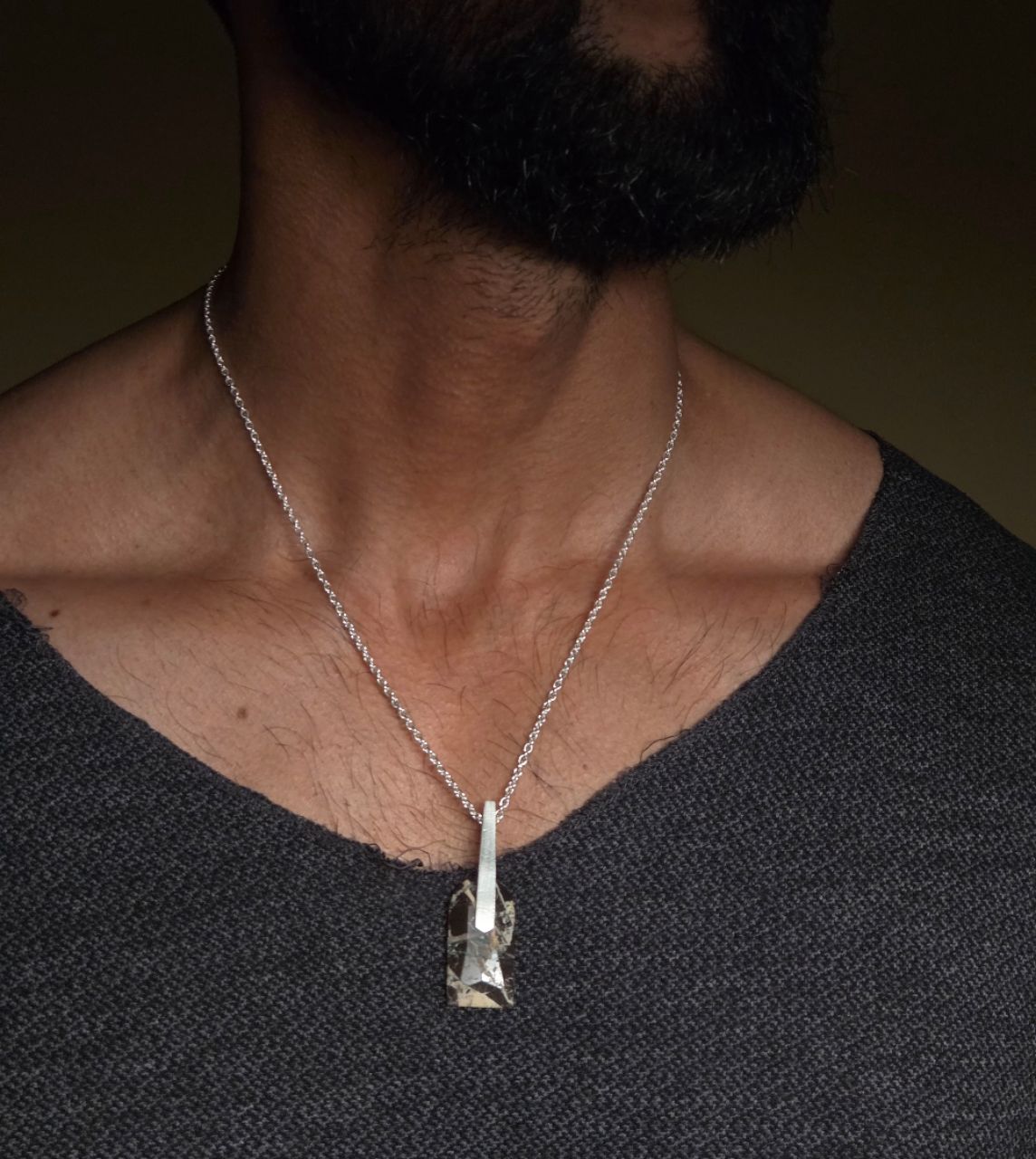 Tamoha Graphic Pendant view 2