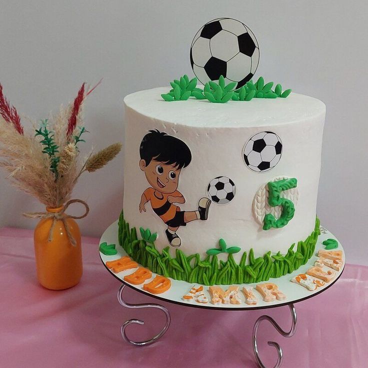 1 Kg Kids Soccer Cake