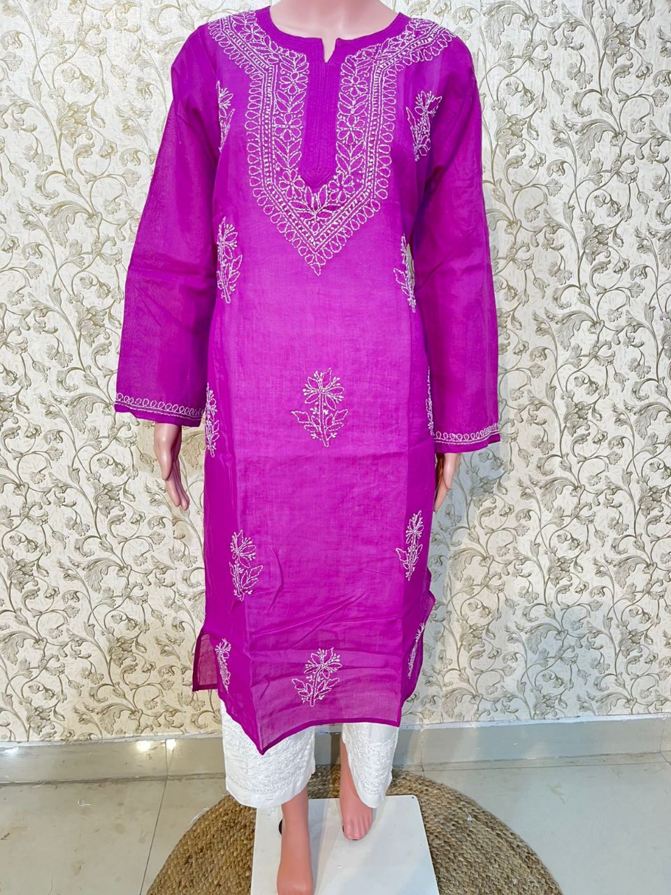 Chikankari Kurta by S R Chikan Factory