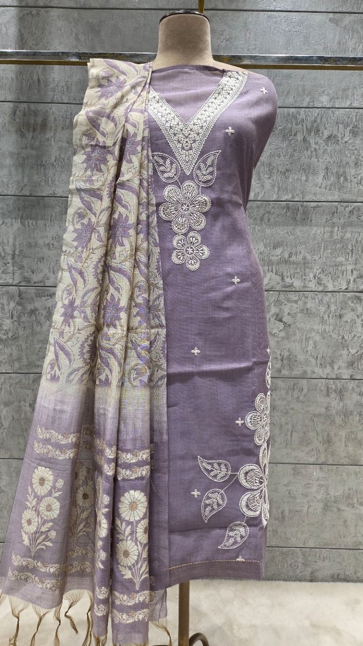 Elegant Purple Unstitched Suit. view 2