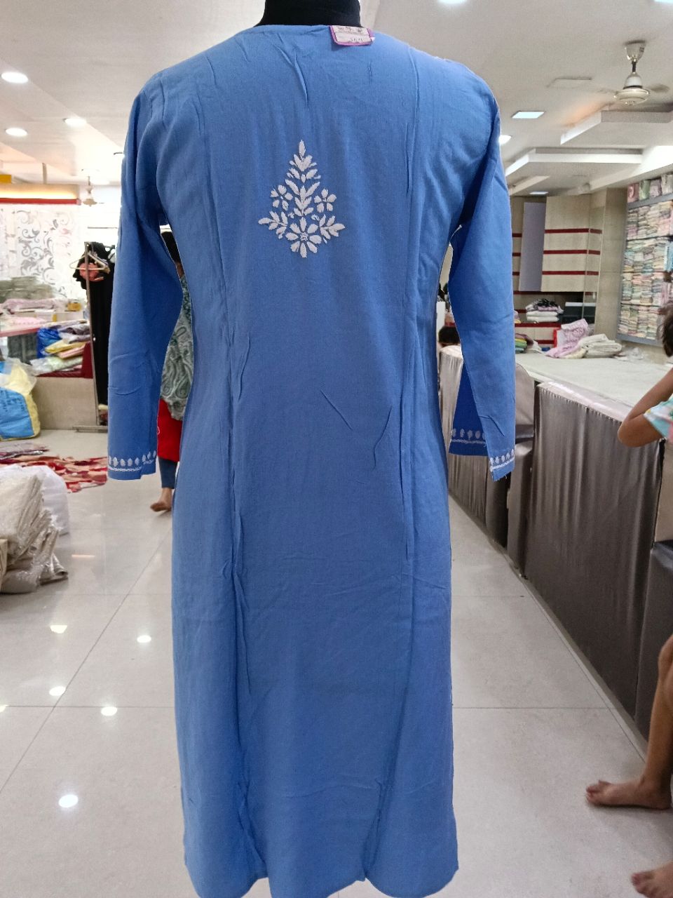 Chikankari Kurti Mudal view 3