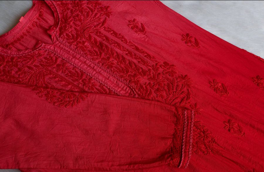 NIYA OMBRE CHANDERI HANDWORK KURTI PLAZO SET IN RED. view 4