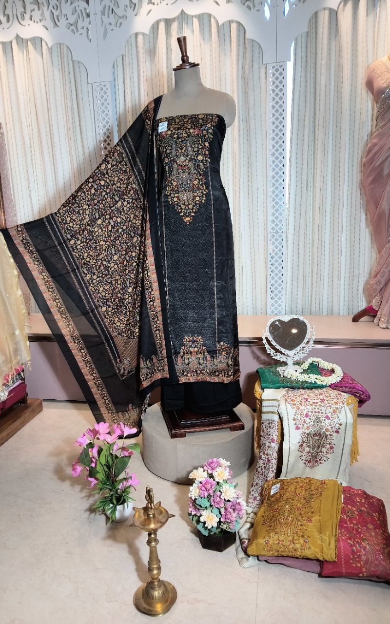 Designer Suit Dupatta view 5